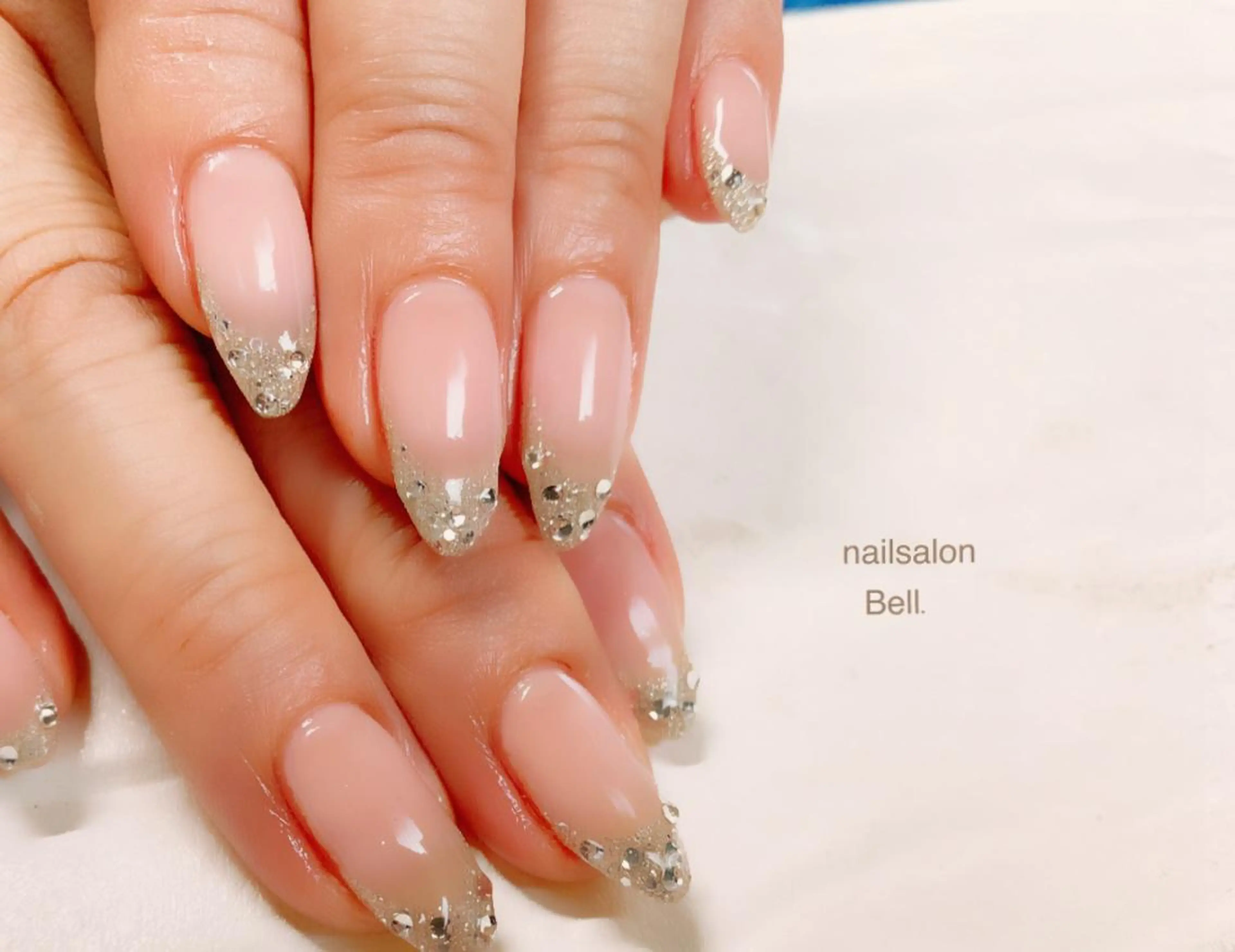 ネイル フレンチネイル キラキラネイル Y. Reonaのネイルデザイン