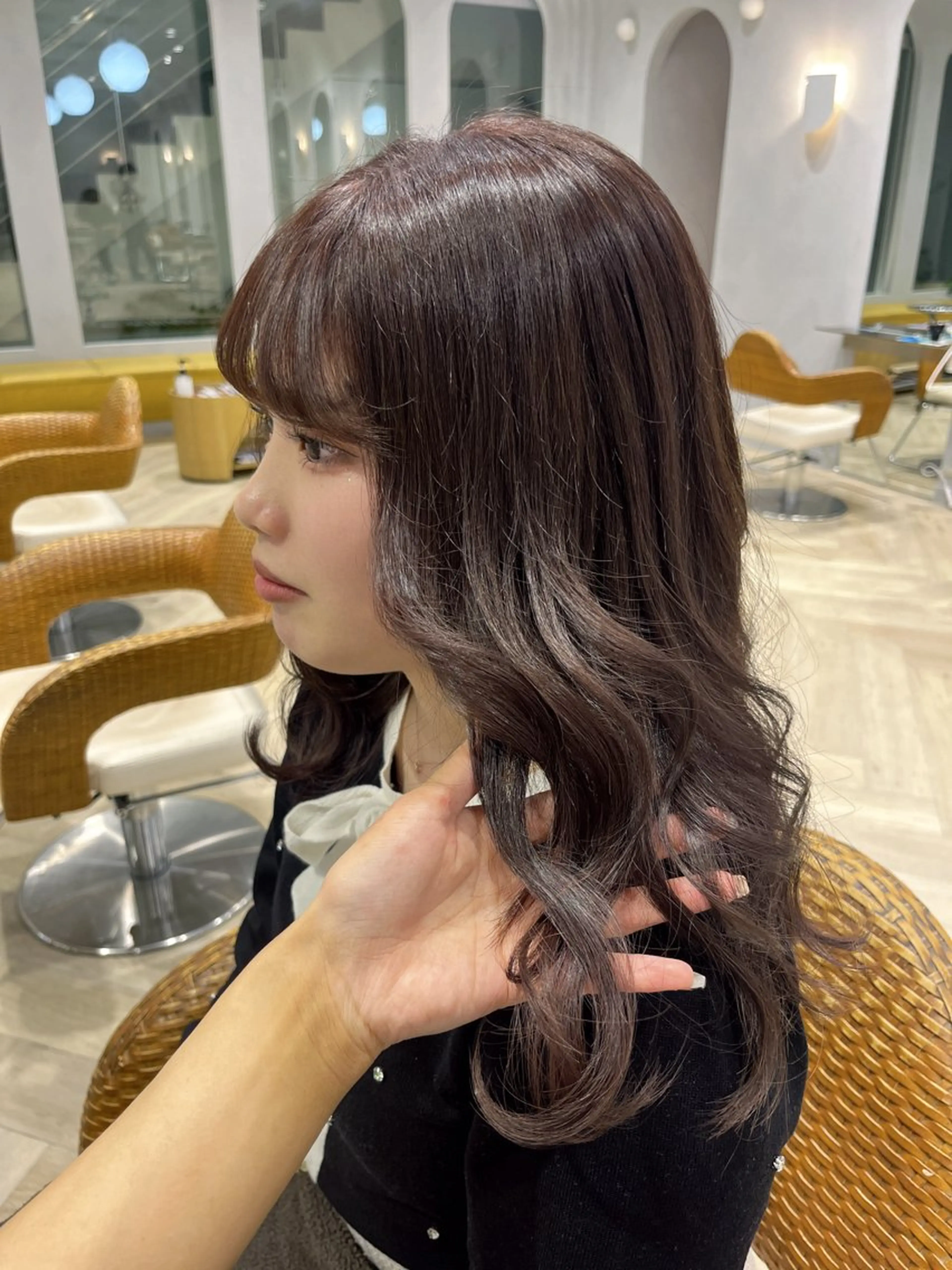 ロング ヘアカラー 大久保 凜香のヘアスタイル