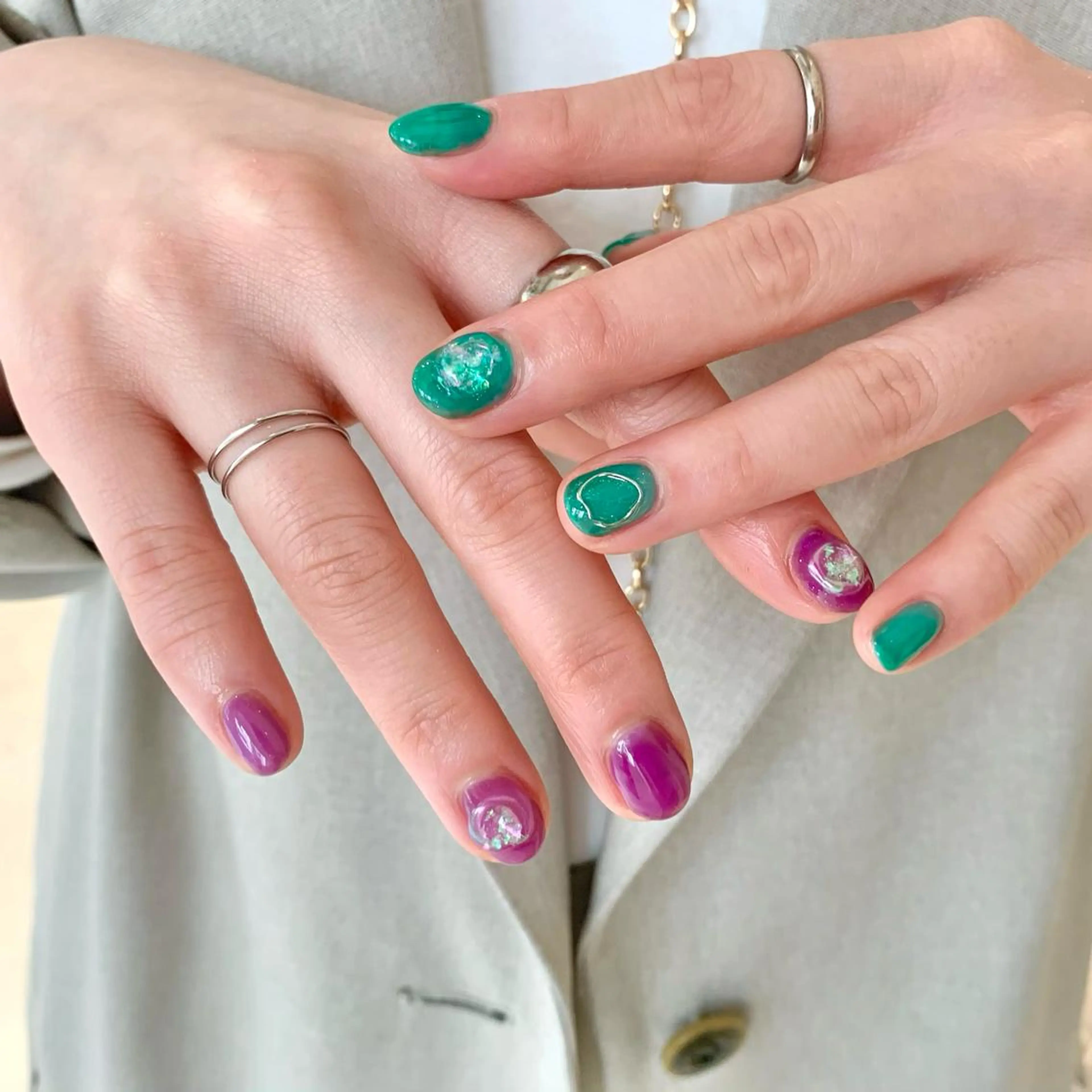 ネイル esby Loely MIZUKIのネイルデザイン