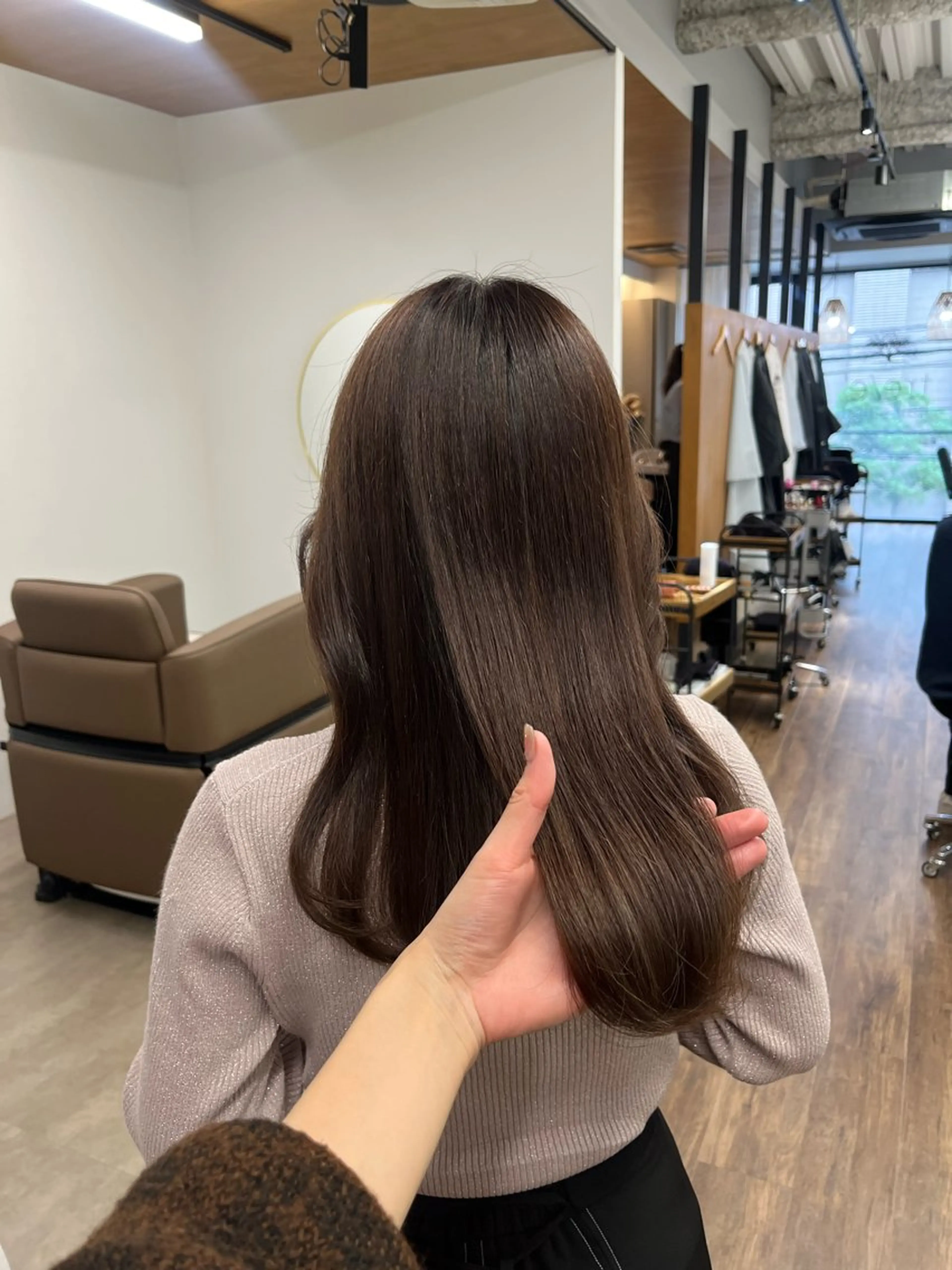 ミディアム カット ヘアカラー トリートメント tre/e' hair salon所属・広島韓国ヘア♡ たかみのヘアスタイル