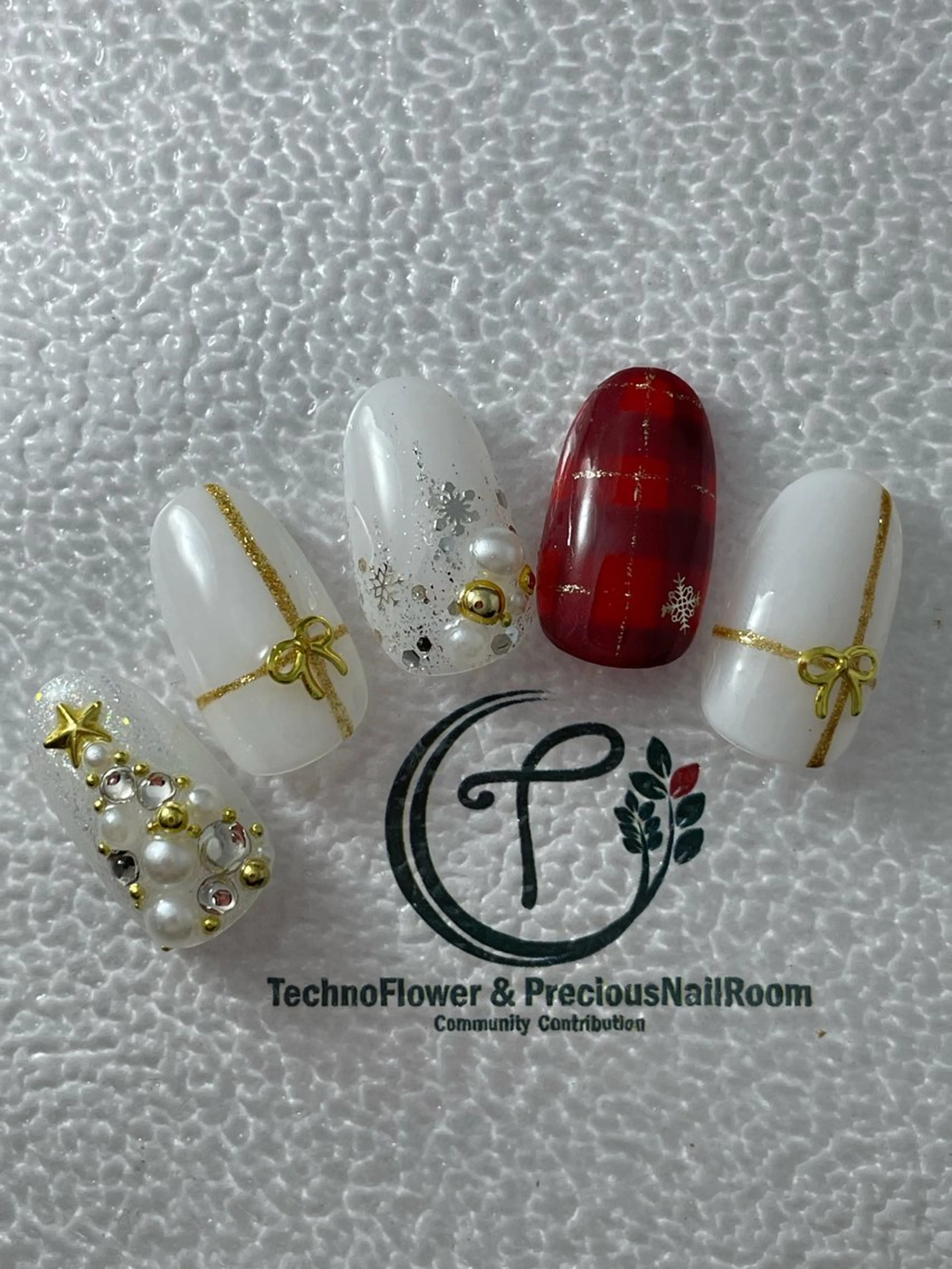 ネイル フラワーネイル precious nail room所属・precious nail  roomのネイルデザイン