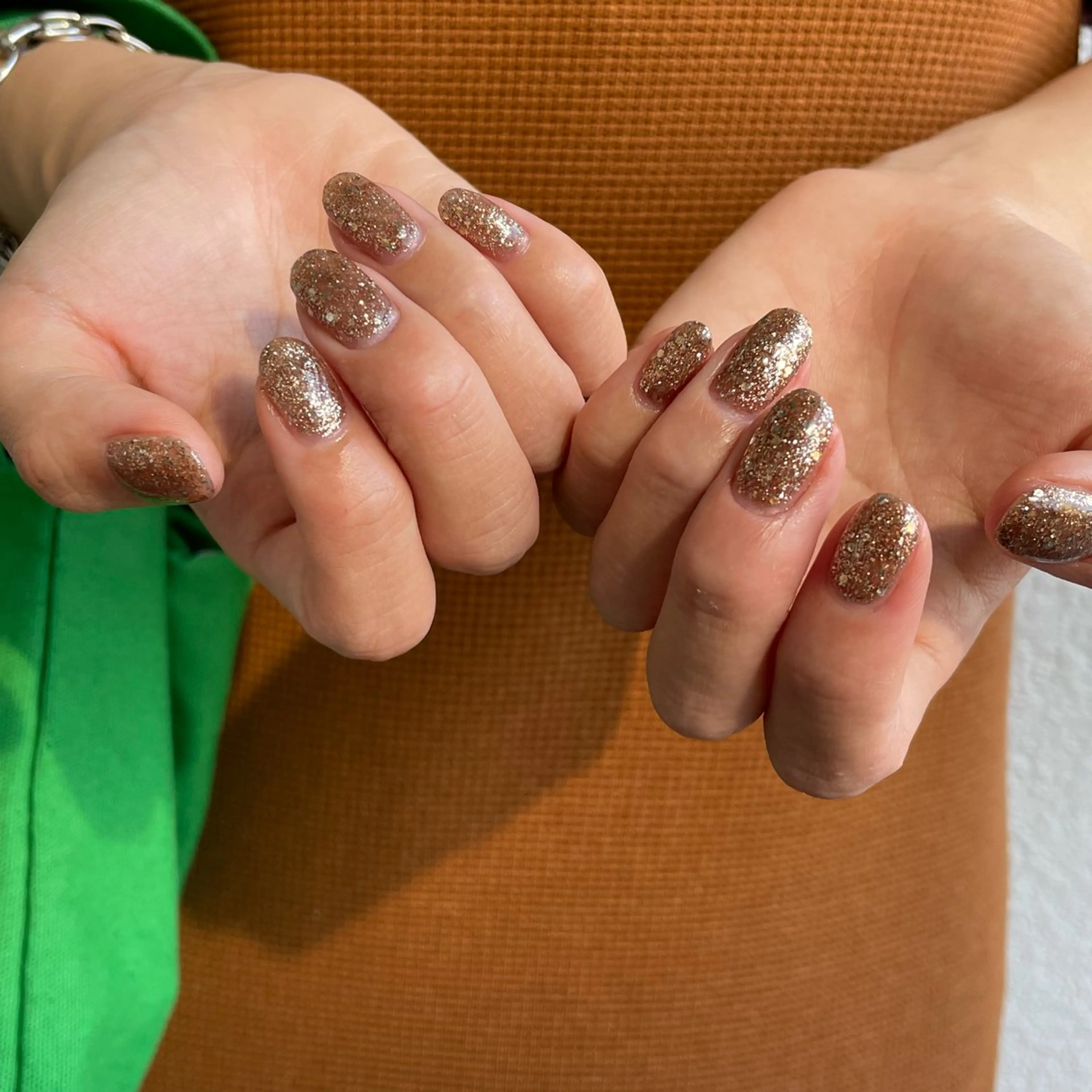 ネイル ハンドネイル カメレオン京橋🌻 草葉由佳のネイルデザイン