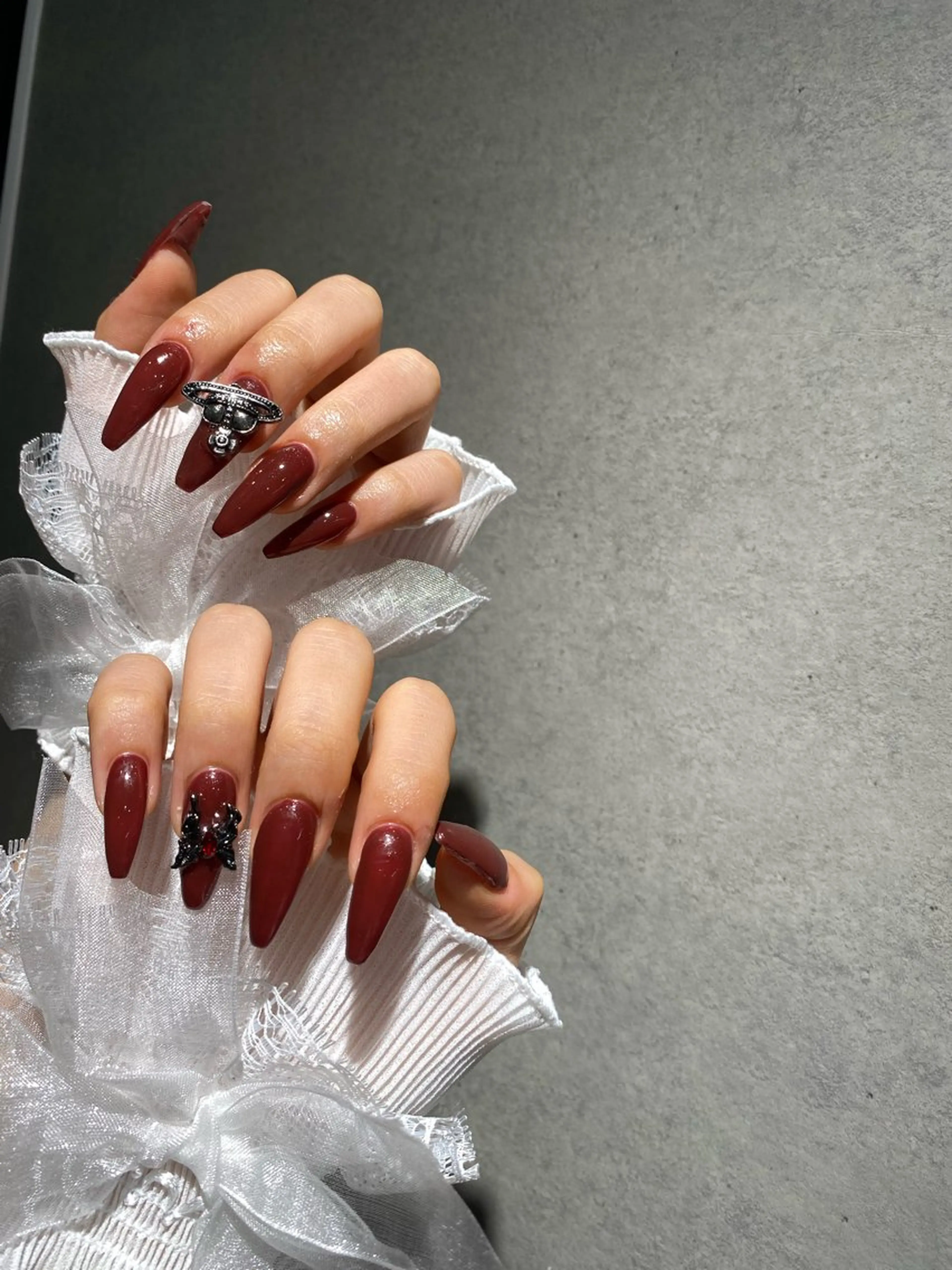 ネイル I-nailロング /ワンホン/キラキラのネイルデザイン