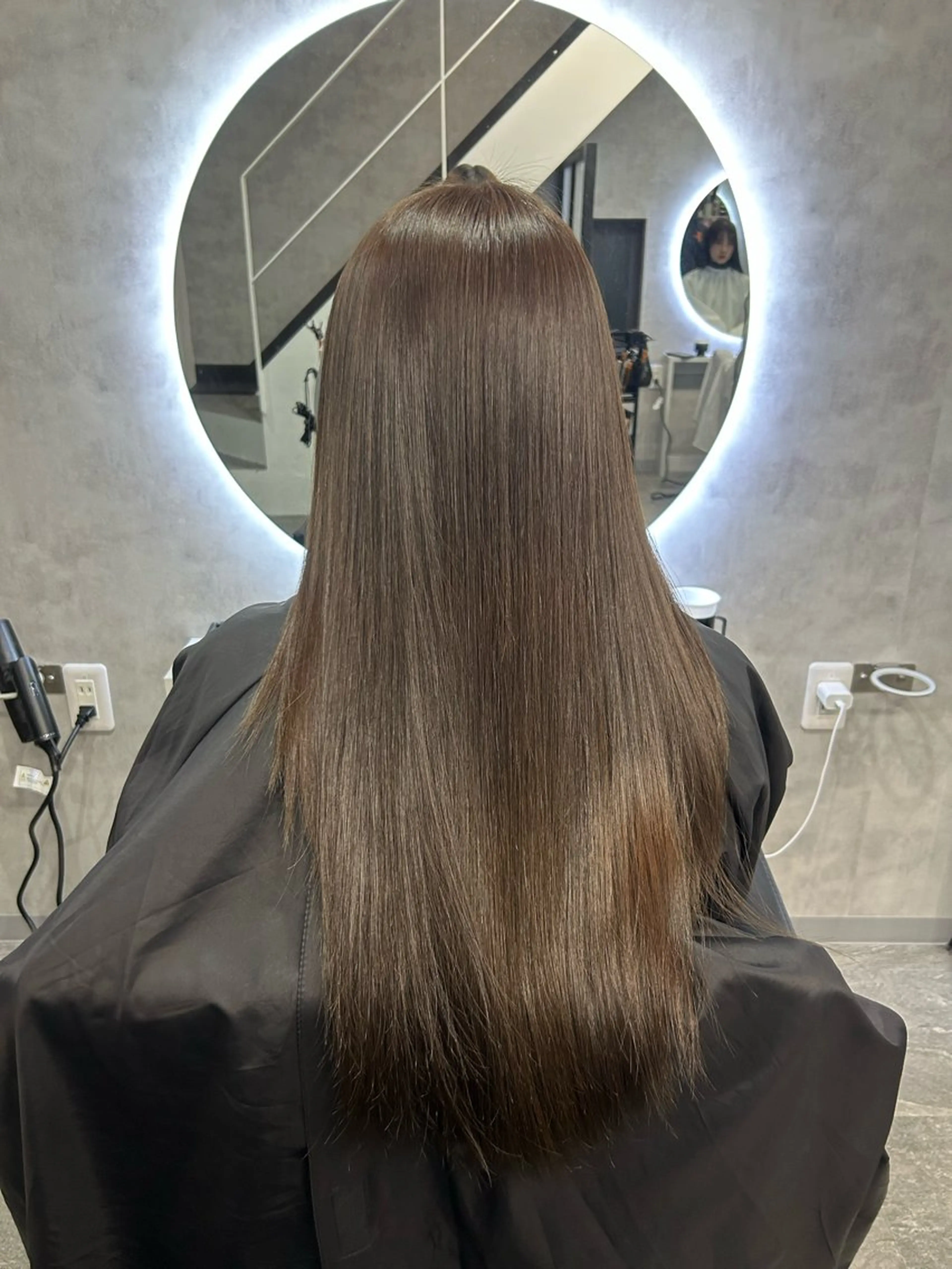 カラー CYAN 京都駅前店 (シアン)所属・德永 咲希のヘアスタイル