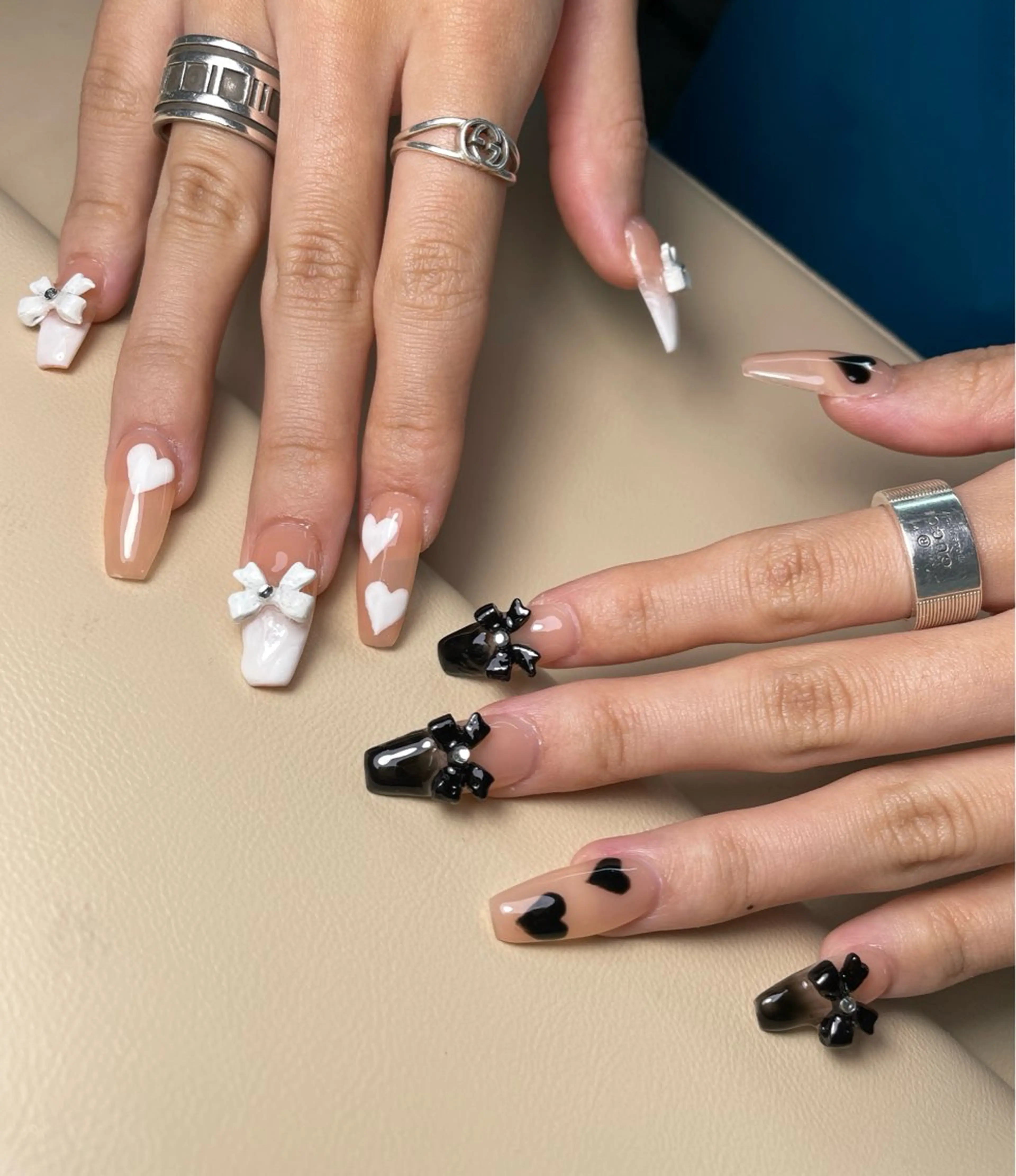 ネイル ホワイト ハンドネイル ビューティネイル所属・いろの Ironoのネイルデザイン