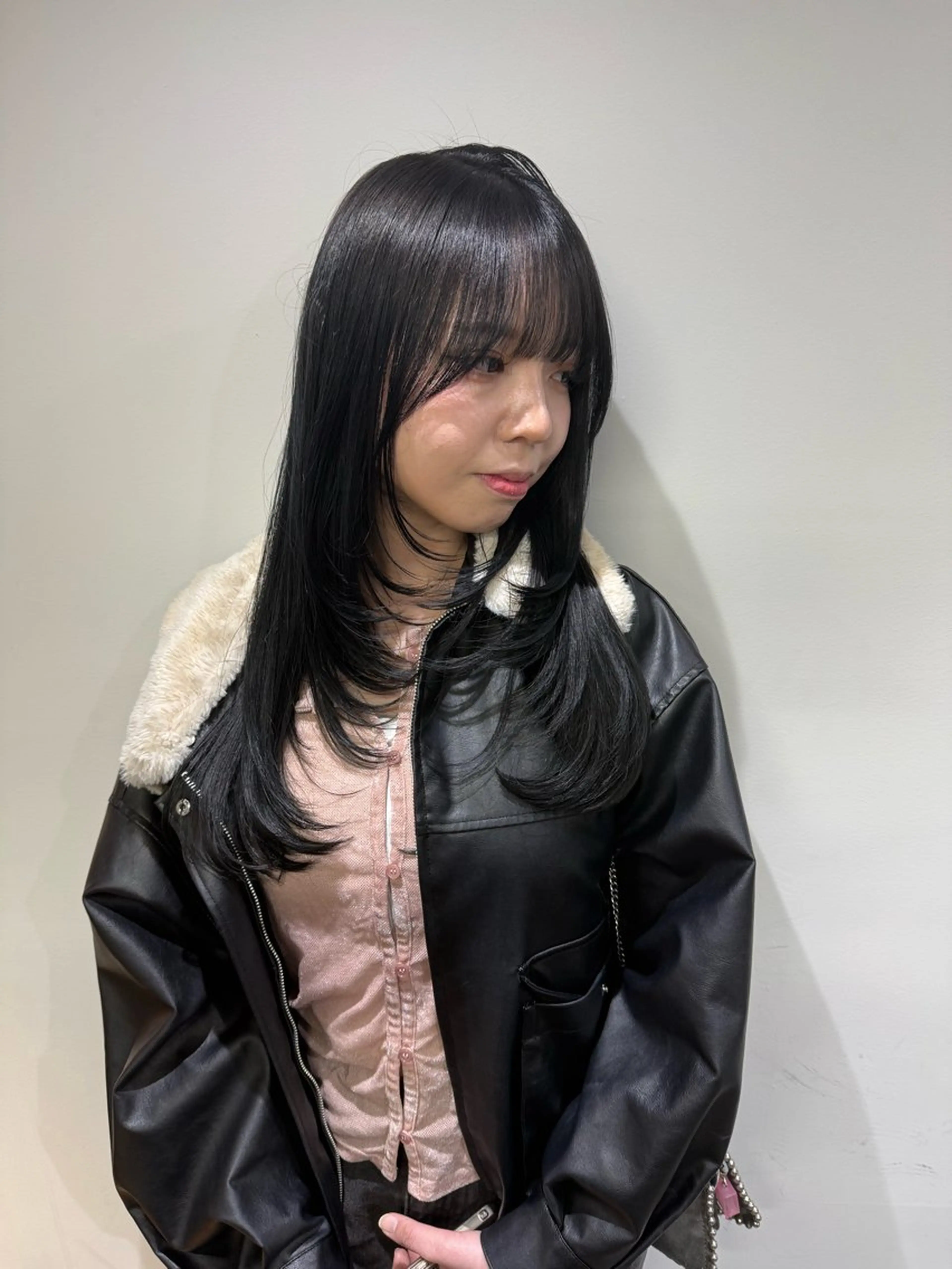 ロング 顔まわりレイヤー 顔周りカット レイヤーカット カット ヘアカラー 【副店長】DAYS 2nd 久木山湧也のヘアスタイル