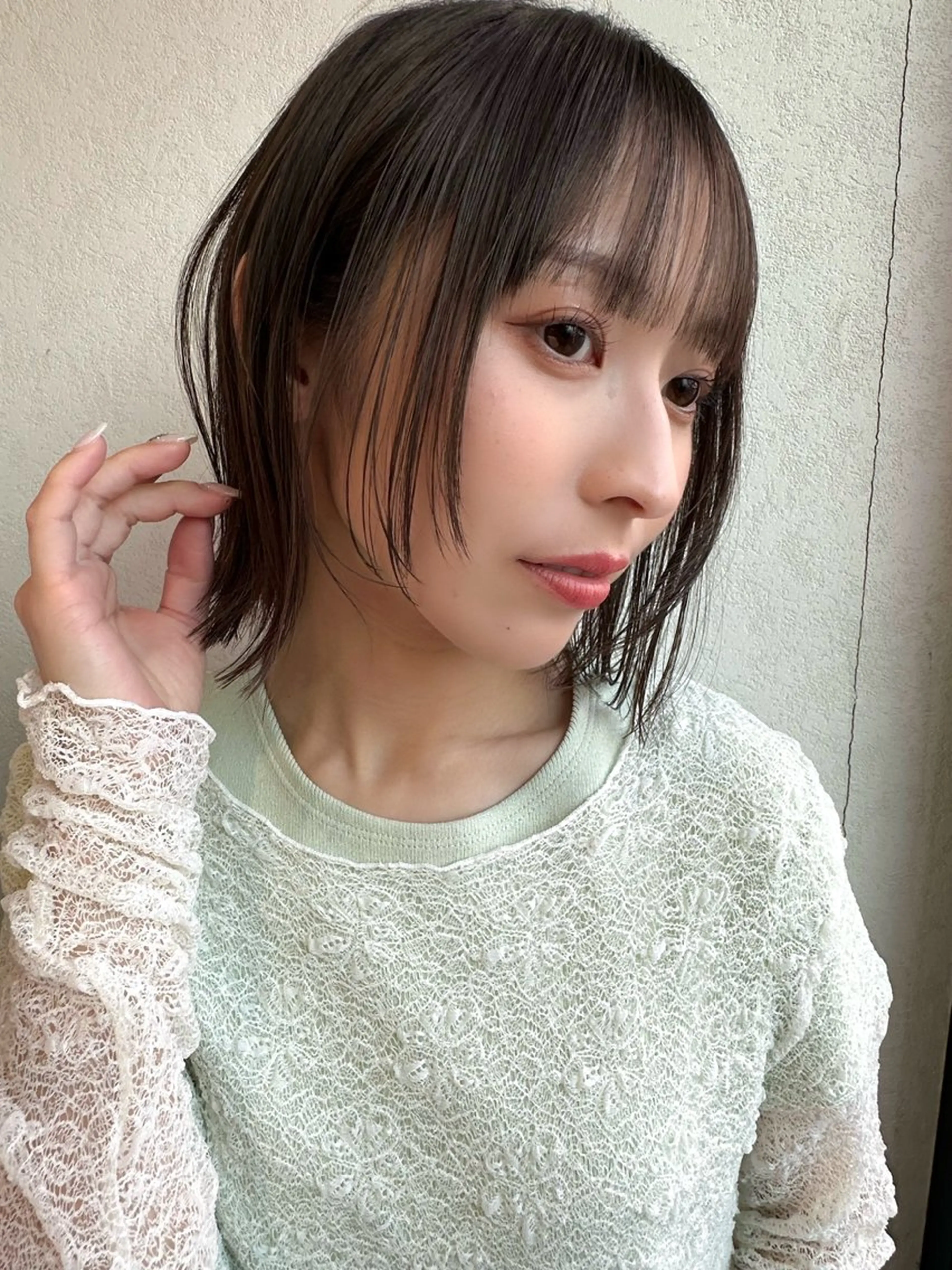 ミディアム ボブ 顔まわりレイヤー レイヤーカット カット ヘアカラー トリートメント 古畑 佑悟のヘアスタイル