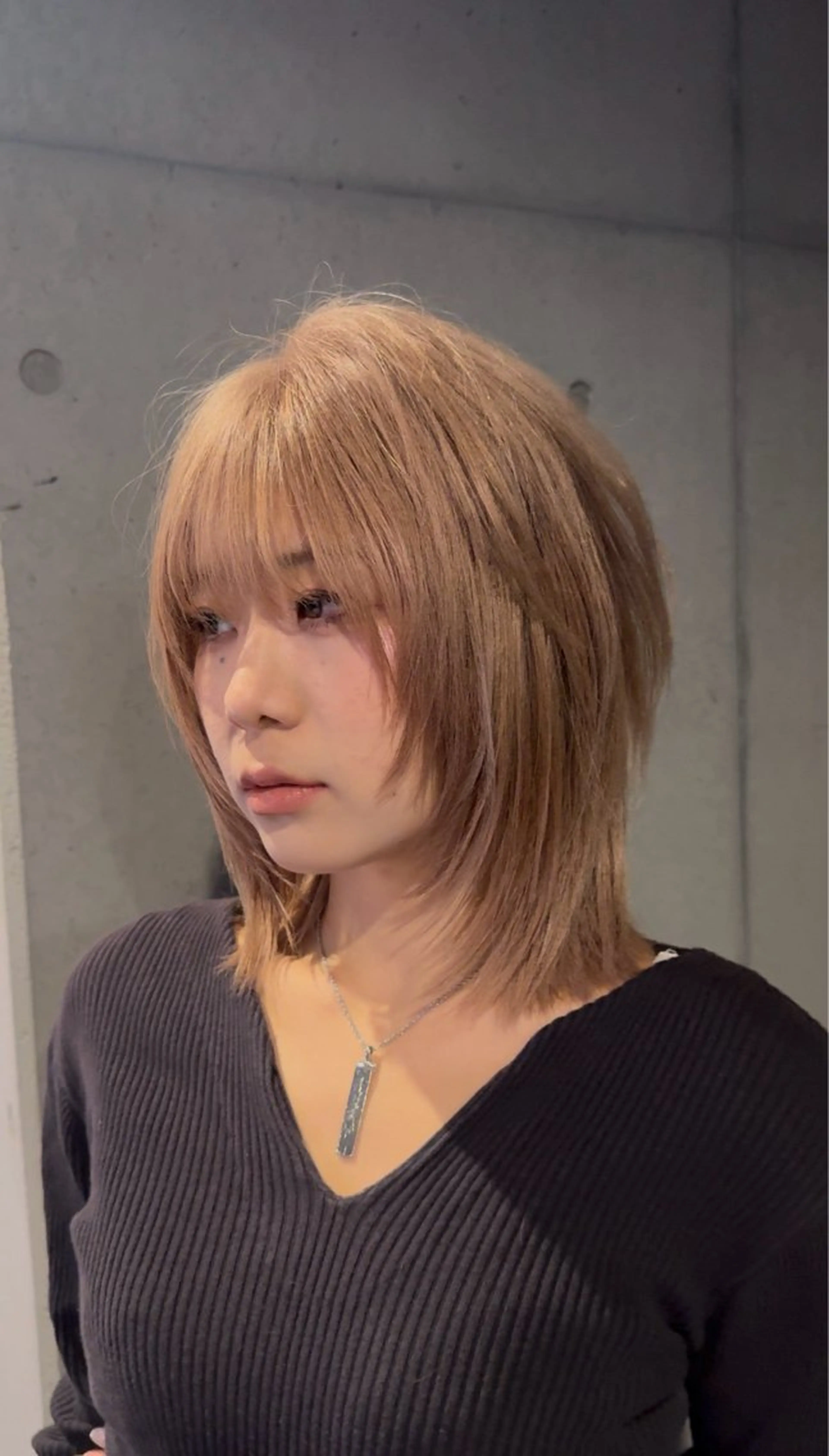 セミロング カラー ハッシュカット カット ヘアカラー だいち/ブリーチ/ レイヤーカットのヘアスタイル