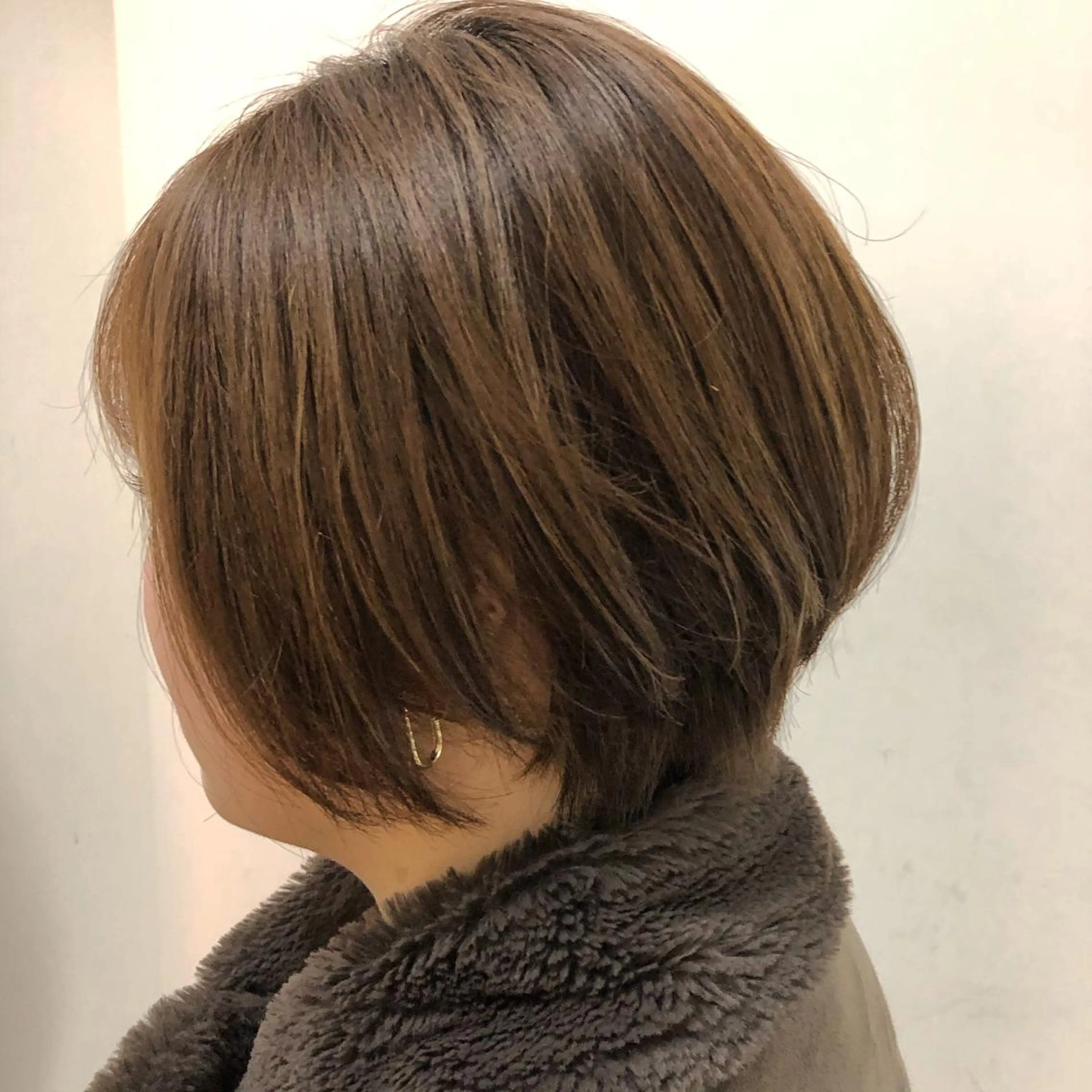 ショート パーマ 艶カラー/韓国顔周り 🎀mamiのヘアスタイル