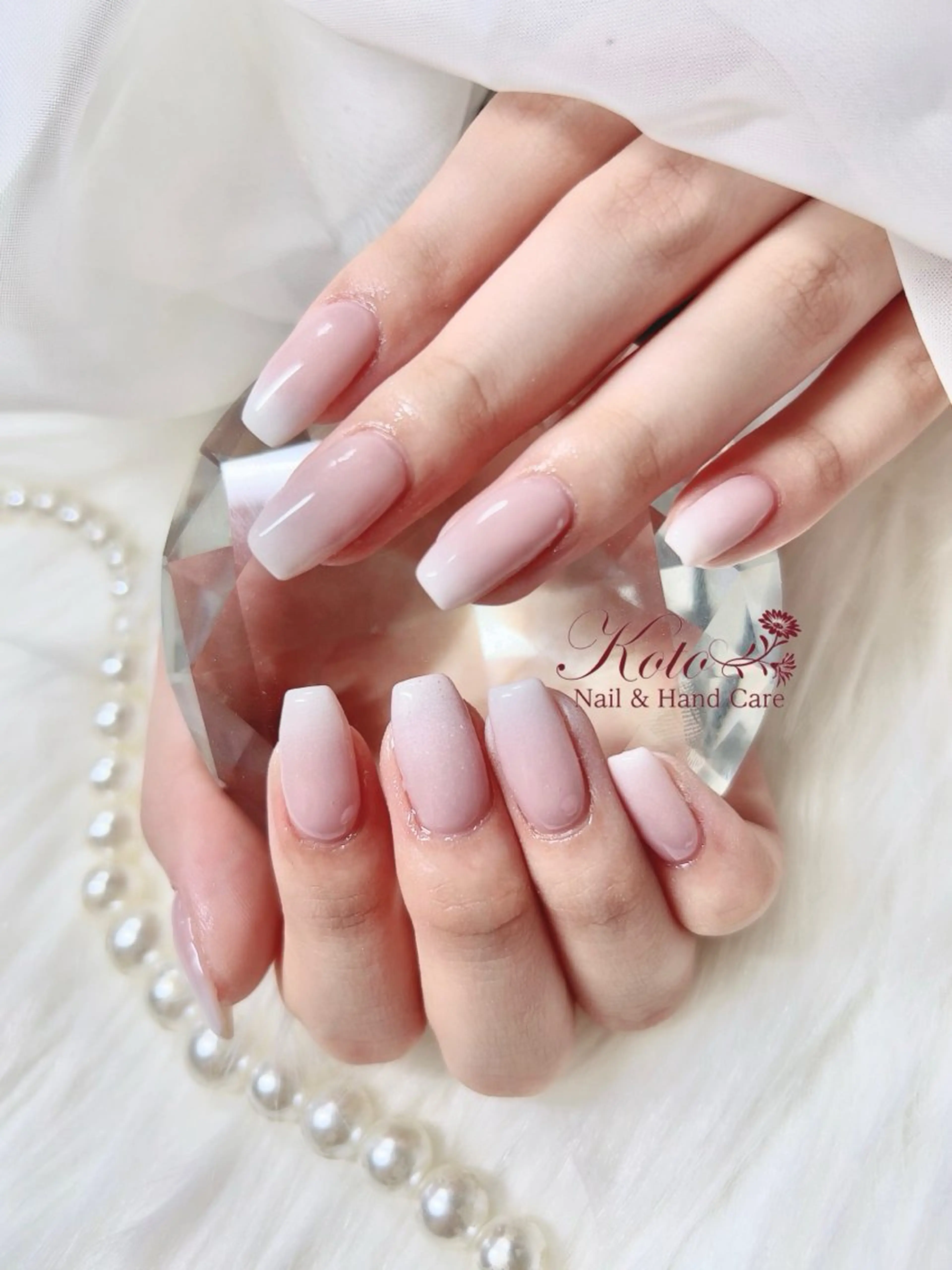 ネイル 長さ出し ジェルネイル 持ち込み ニュアンスネイル 赤色 ハンドネイル Nail Salon KOTOのネイルデザイン