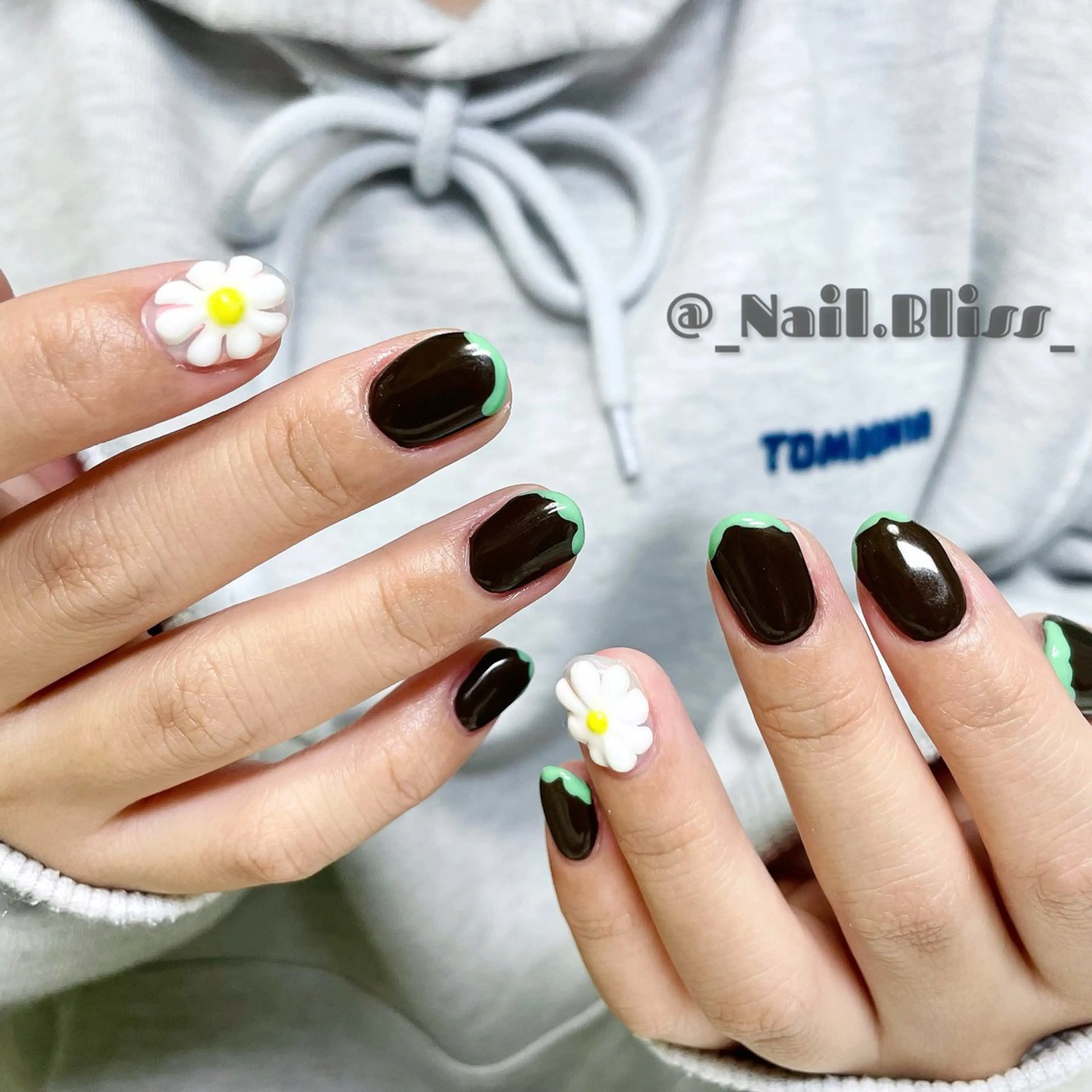 ネイル 持ち込み ぷっくりネイル ハンドネイル NAIL BLISSのネイルデザイン