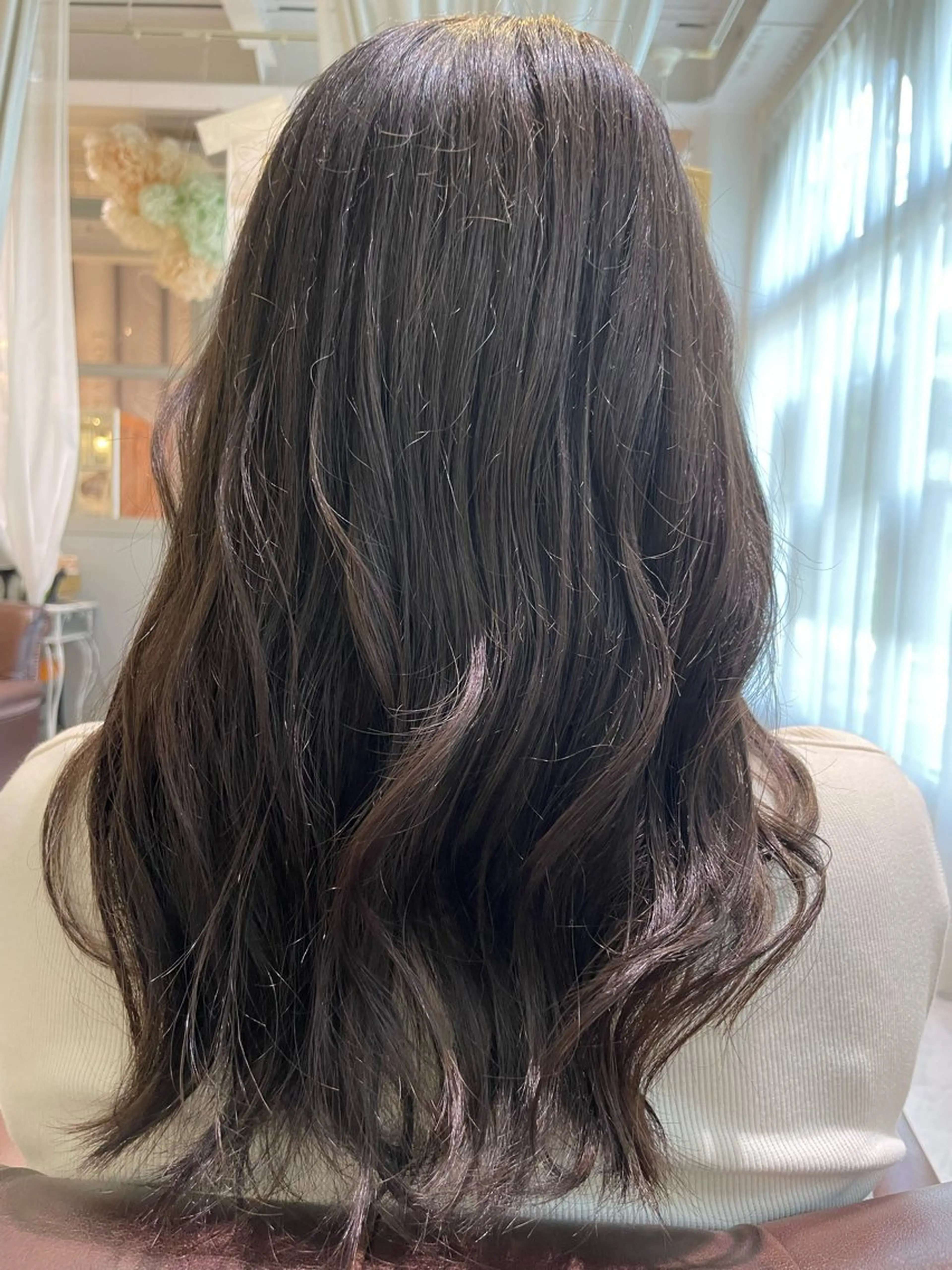 ロング LOUVRE totalbeautysalon西大寺店所属・粟田 めぐみのヘアスタイル