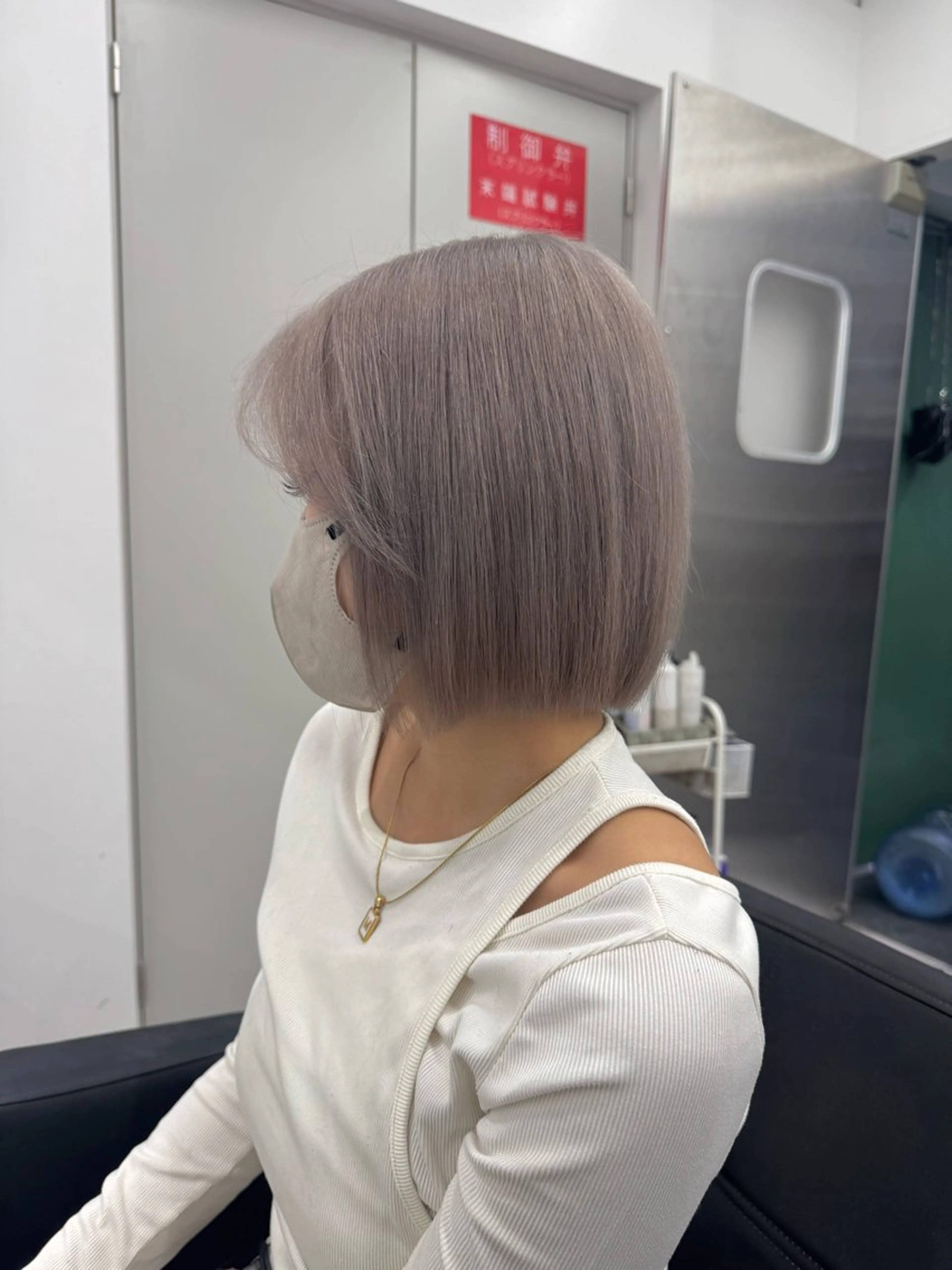 ショート カラー ヘアカラー トリートメント 店長　MANAMI ／ブリーチ／骨格ボブのヘアスタイル