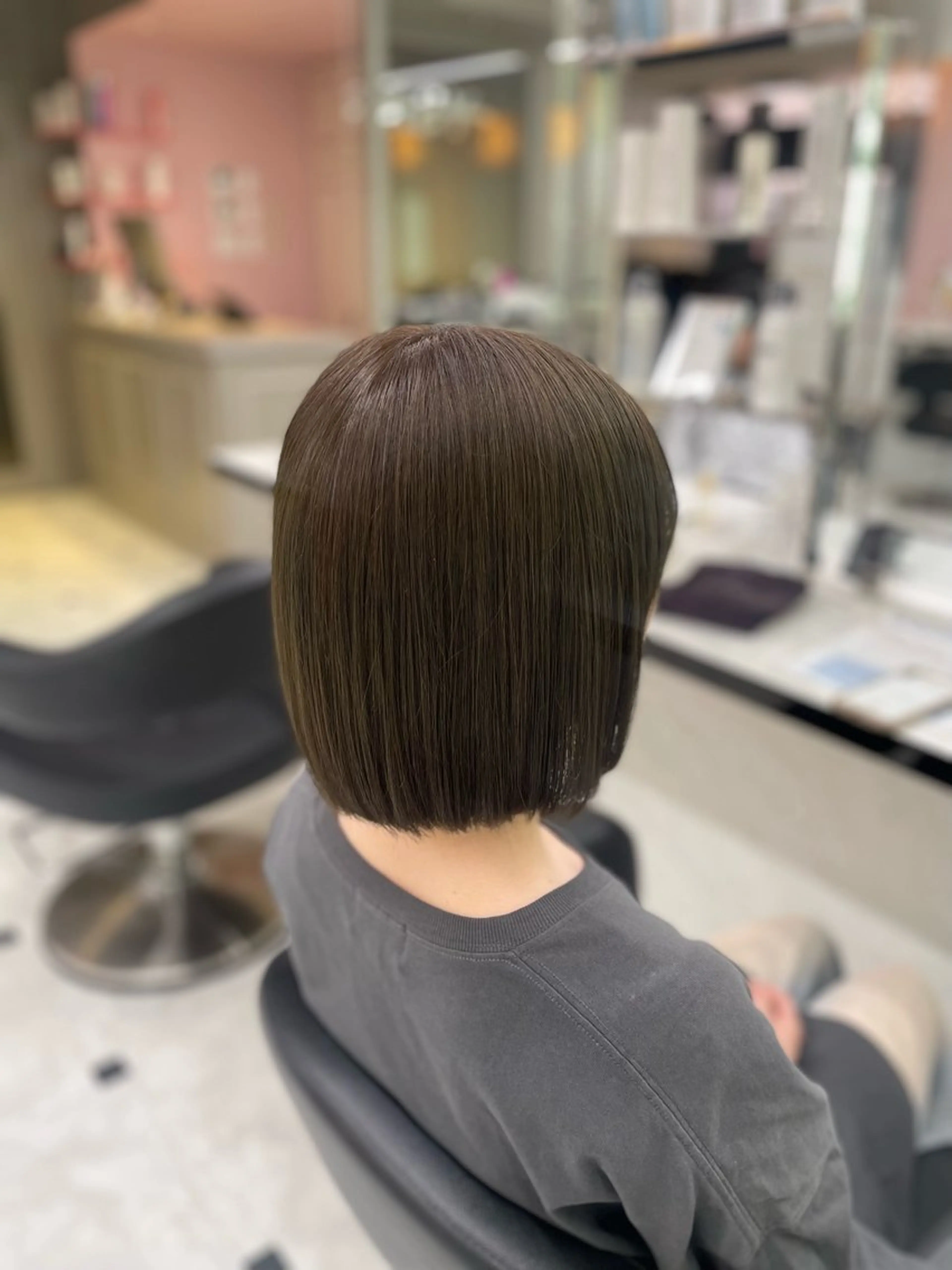 ミディアム カット 縮毛矯正 うる艶トレンドヘア 🕊️上野BABYのヘアスタイル