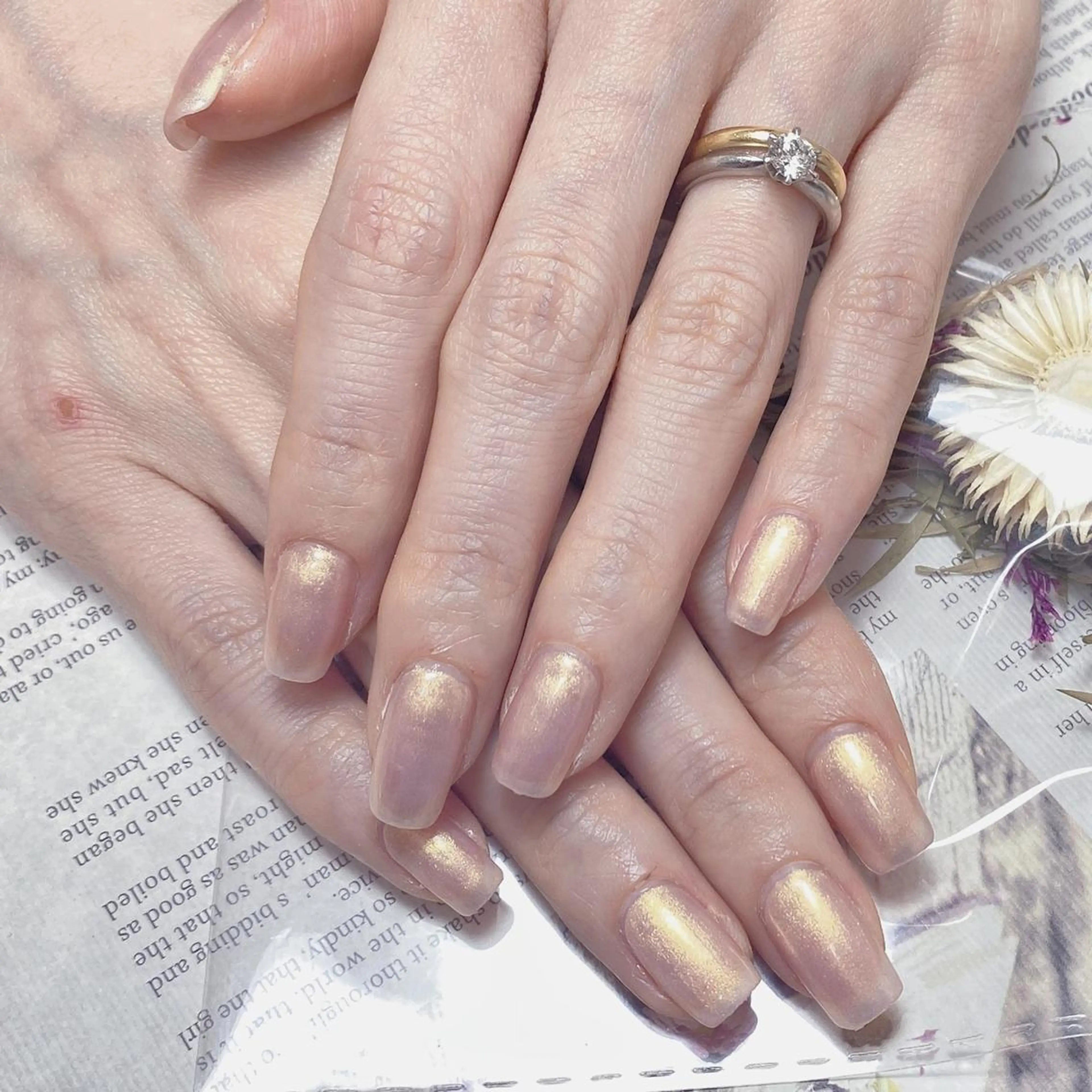 ネイル アートネイル オーロラネイル ガーリー キラキラネイル 韓国ネイル ハンドネイル ハンドケア Diamond 🚢のネイルデザイン