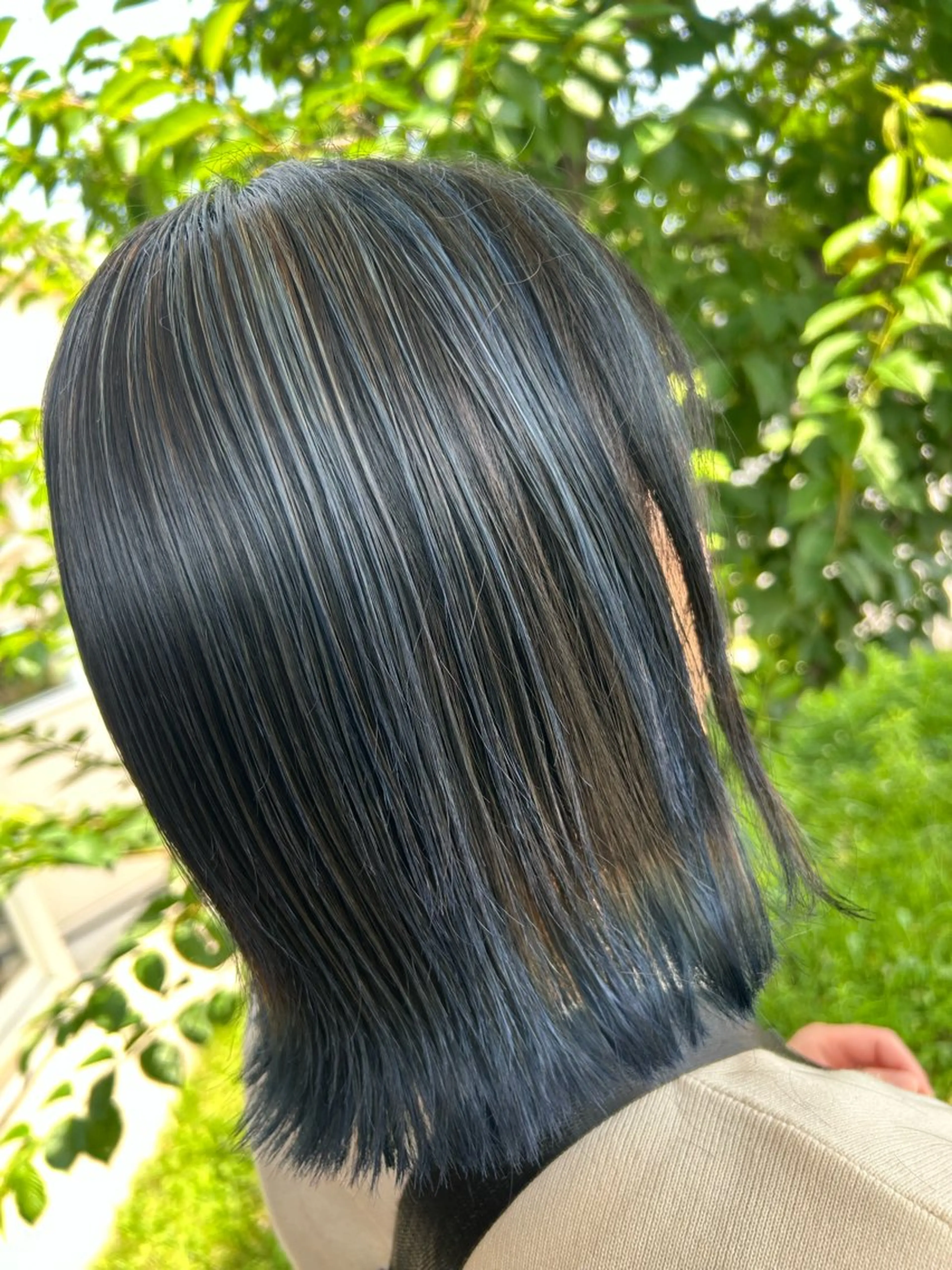 ミディアム カラー 服部 和香のヘアスタイル