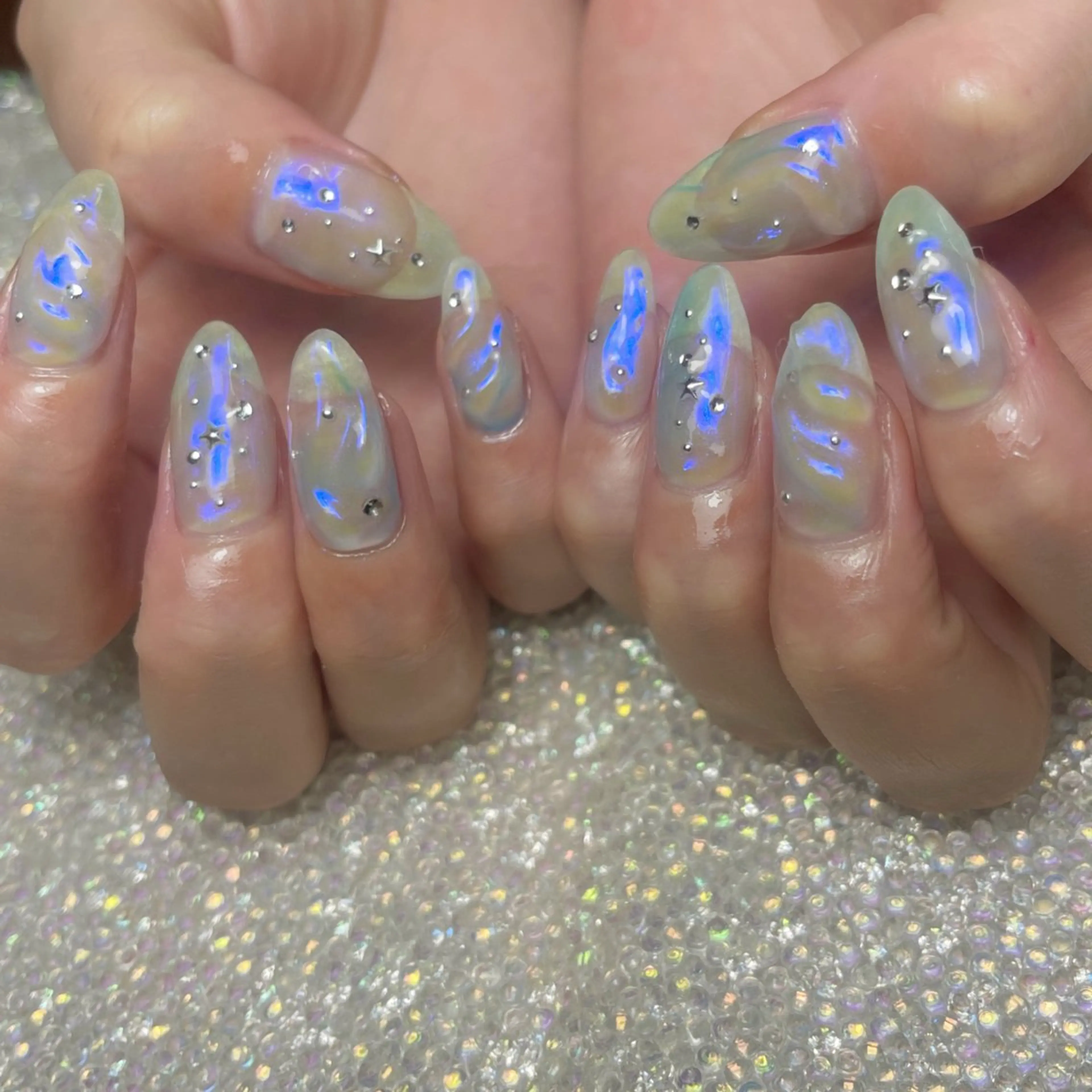 ネイル アートネイル オーロラネイル フットネイル ジェルネイル キラキラネイル ハンドネイル Y nail なんば堀江店のネイルデザイン