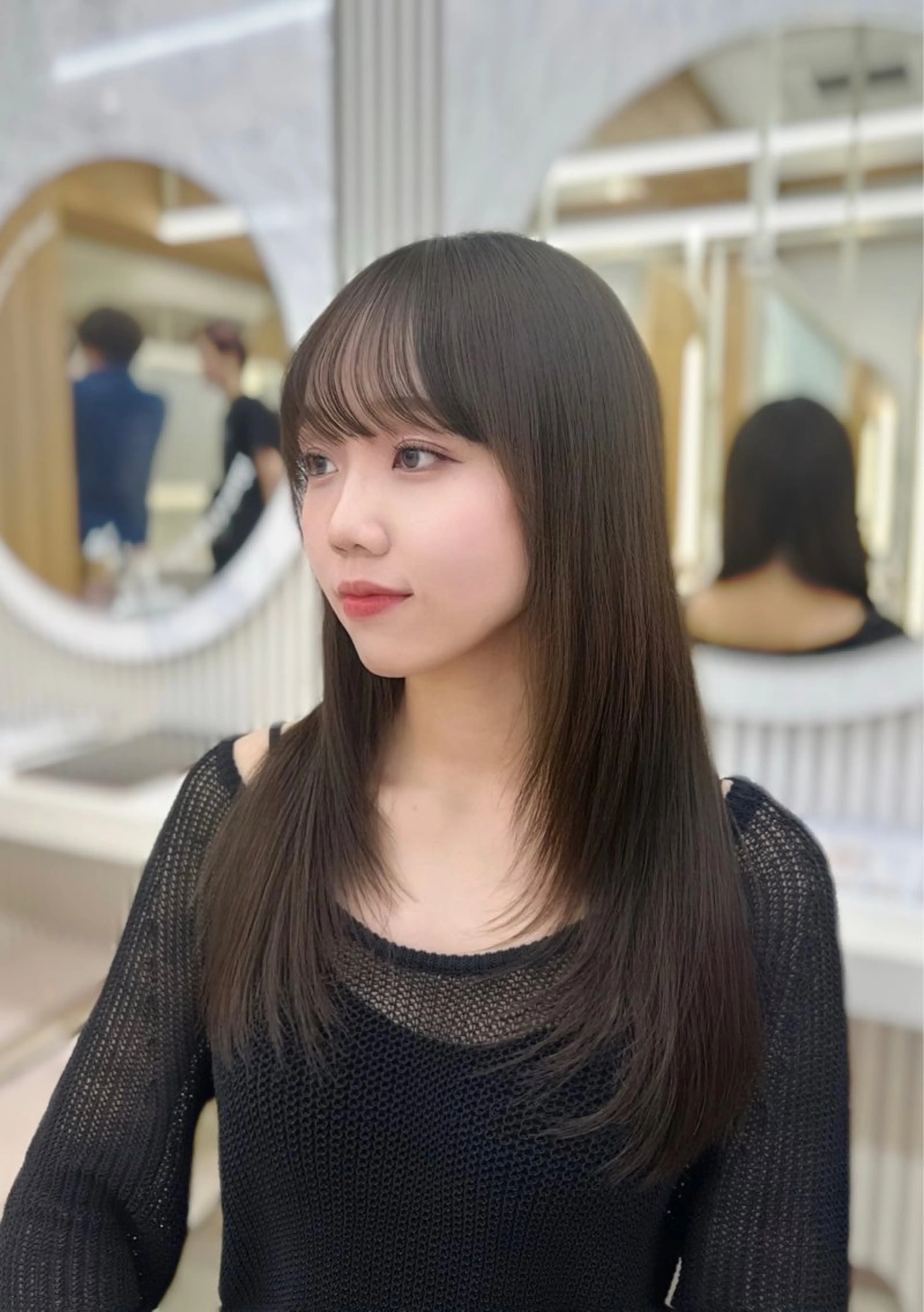 ロング カット ヘアカラー トリートメント レイヤーカット/ 顔まわり/アオイのヘアスタイル