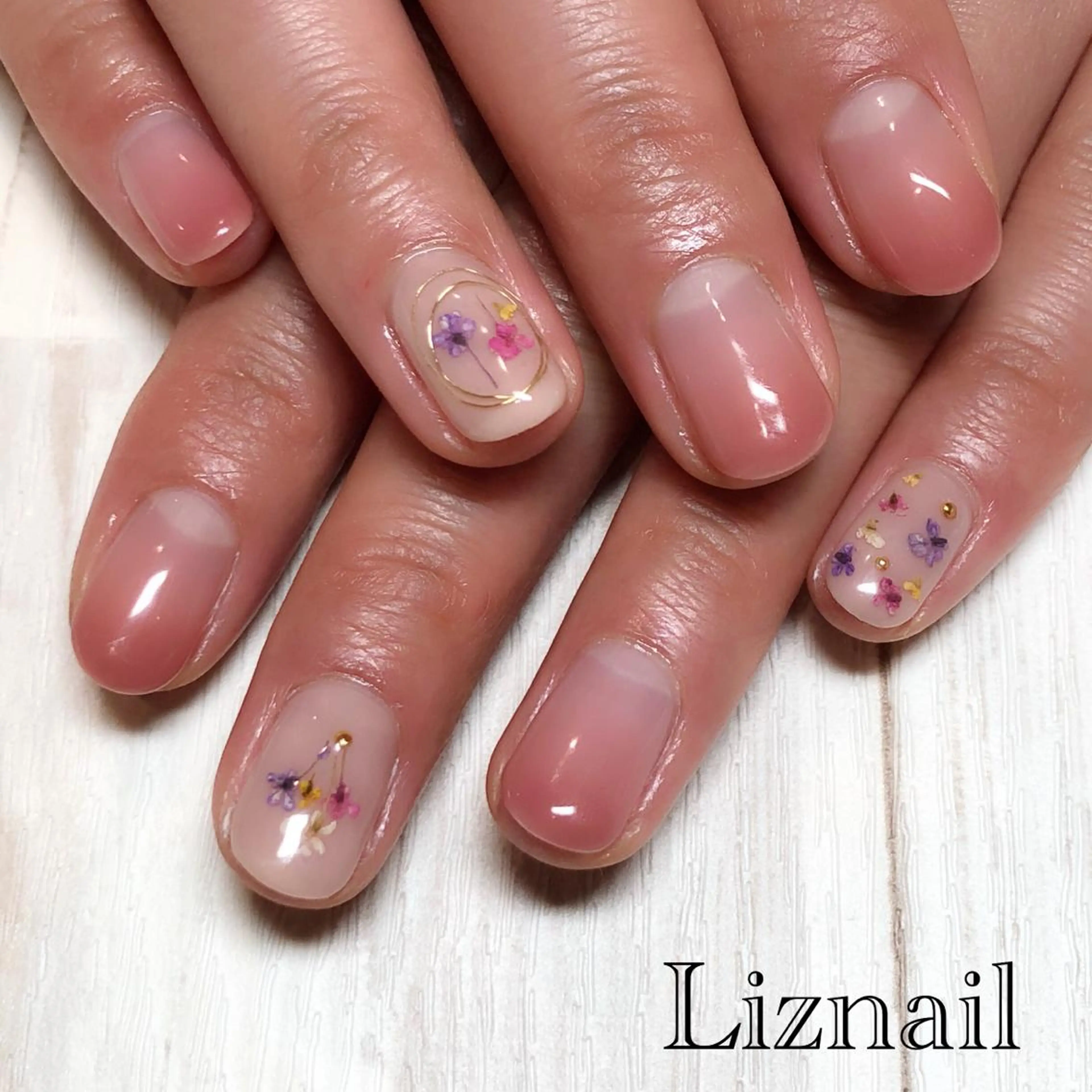 ネイル Rawr / saoriのネイルデザイン