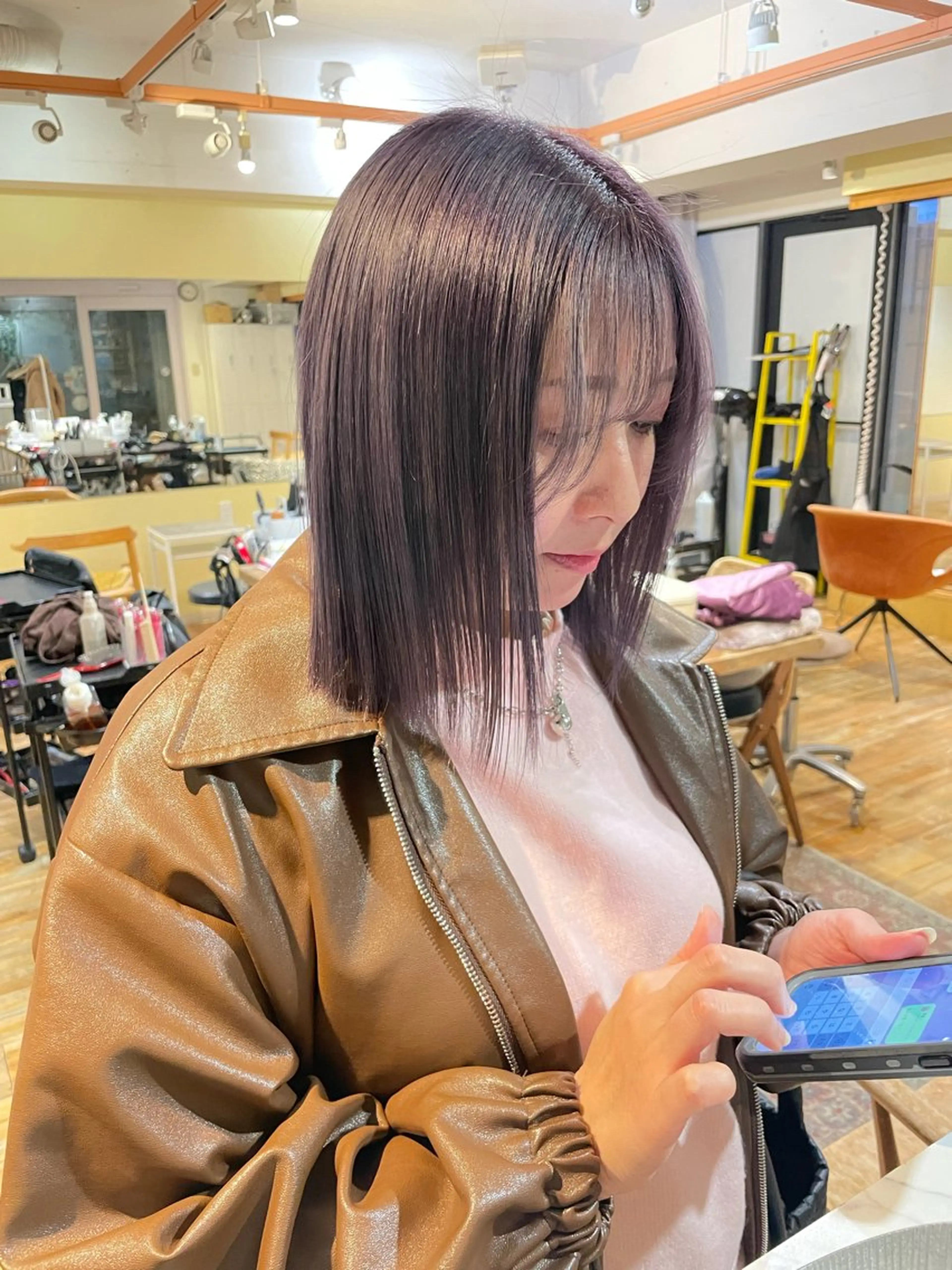 ミディアム カラー ヘアカラー akane .のヘアスタイル