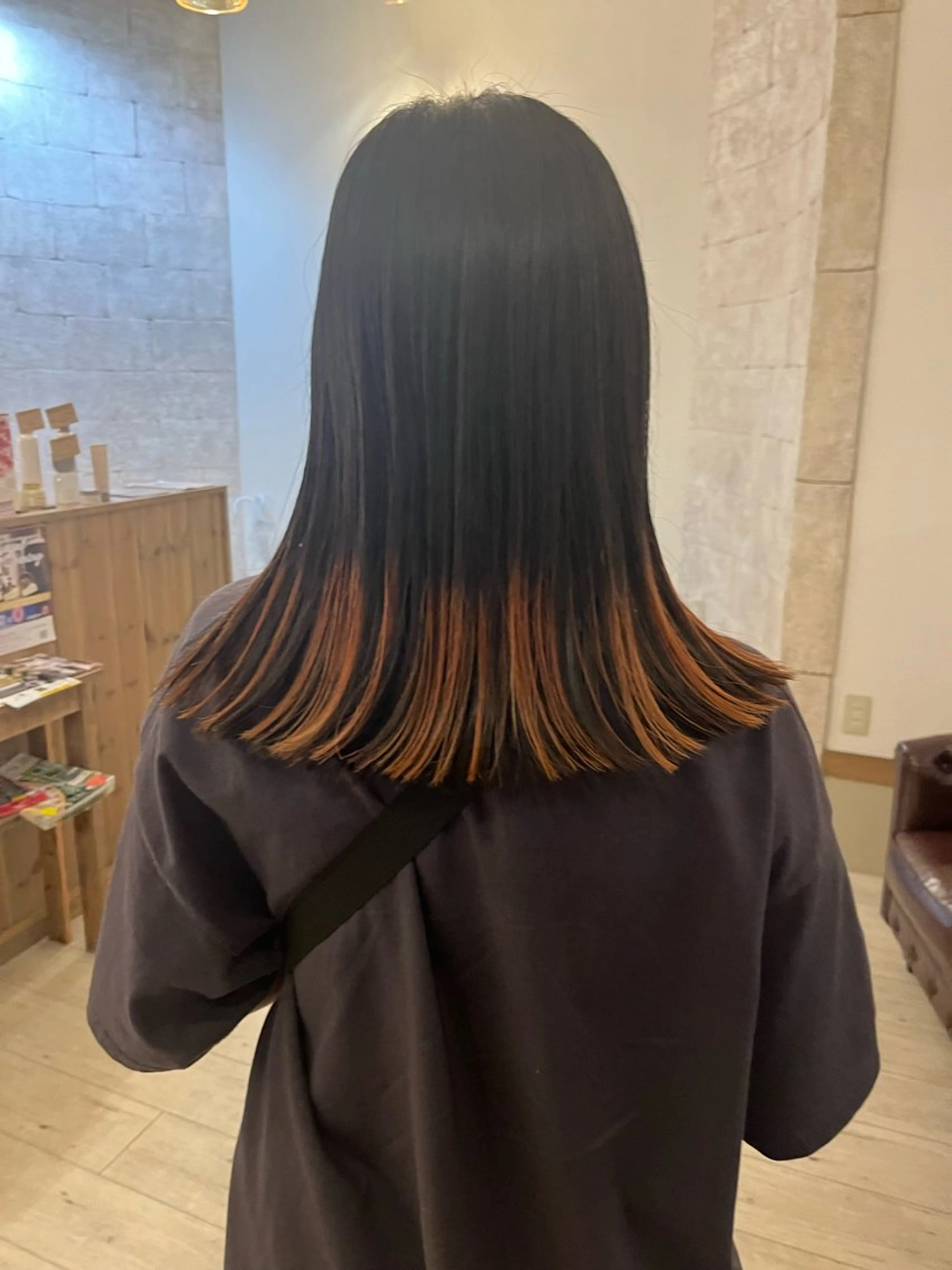 セミロング カラー Agu hair time所属・time_ メラニーのヘアスタイル