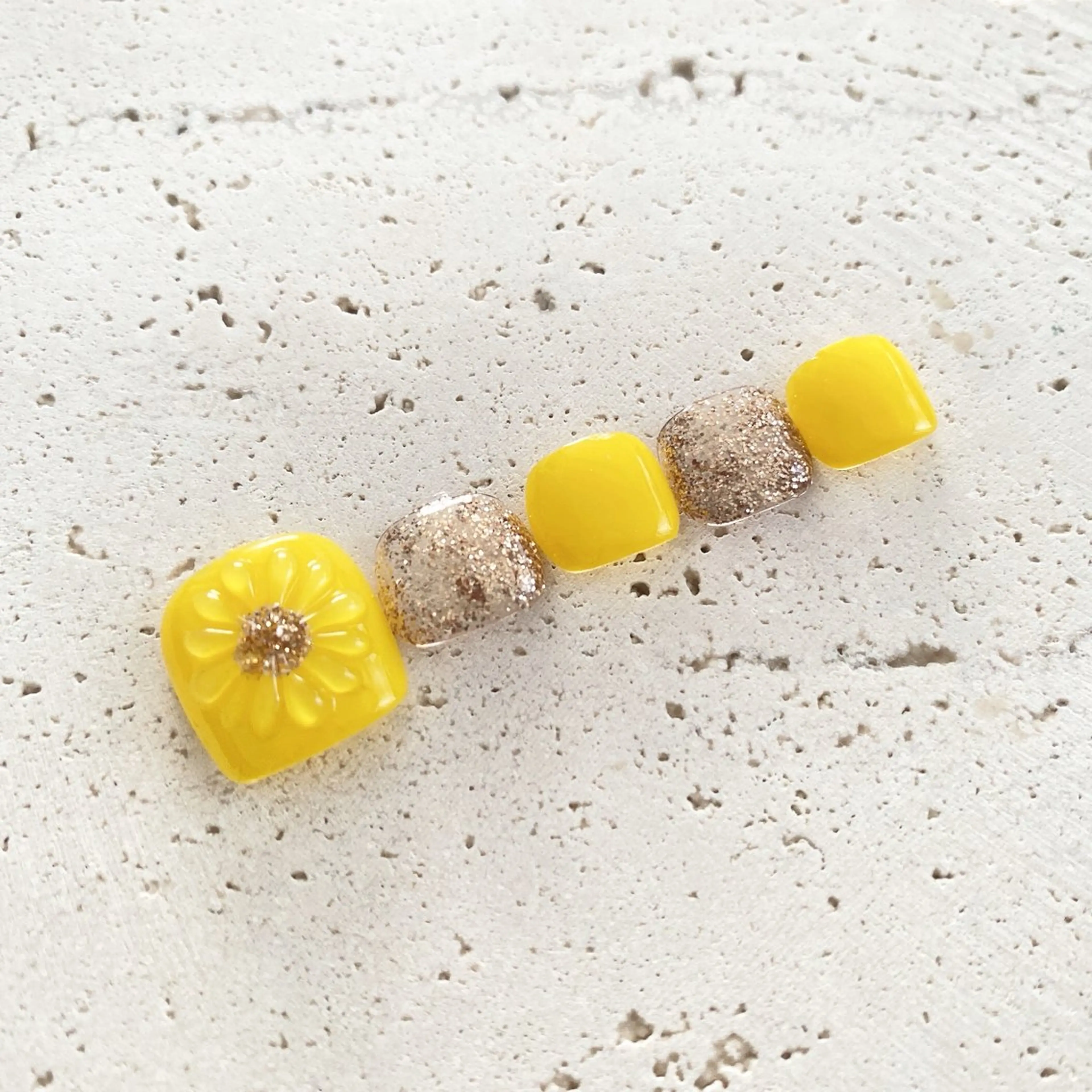 ネイル フットネイル 愛川町 あんすりうむのネイルデザイン