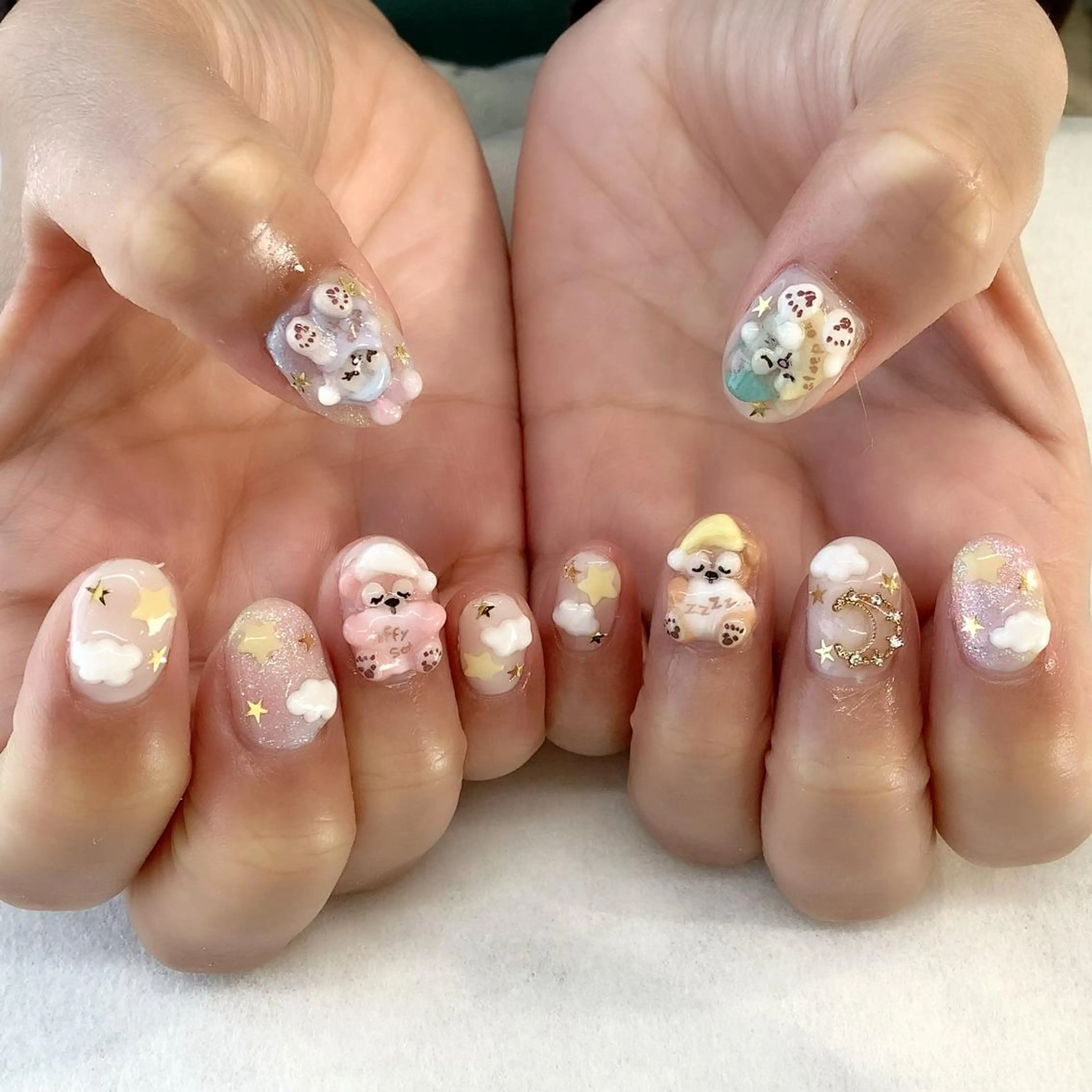 ネイル ハンドネイル 💎🐰 saki. m 🐰💎のネイルデザイン