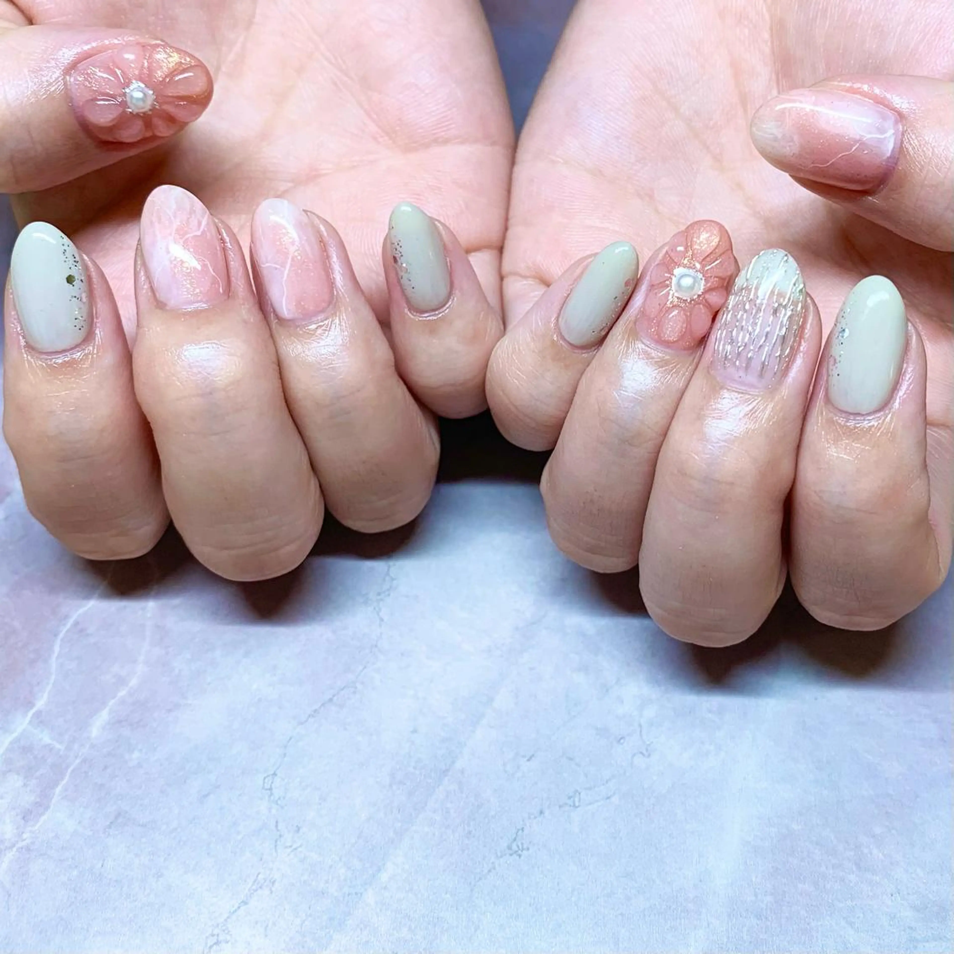 ネイル ハンドネイル ウシク ミユキのネイルデザイン