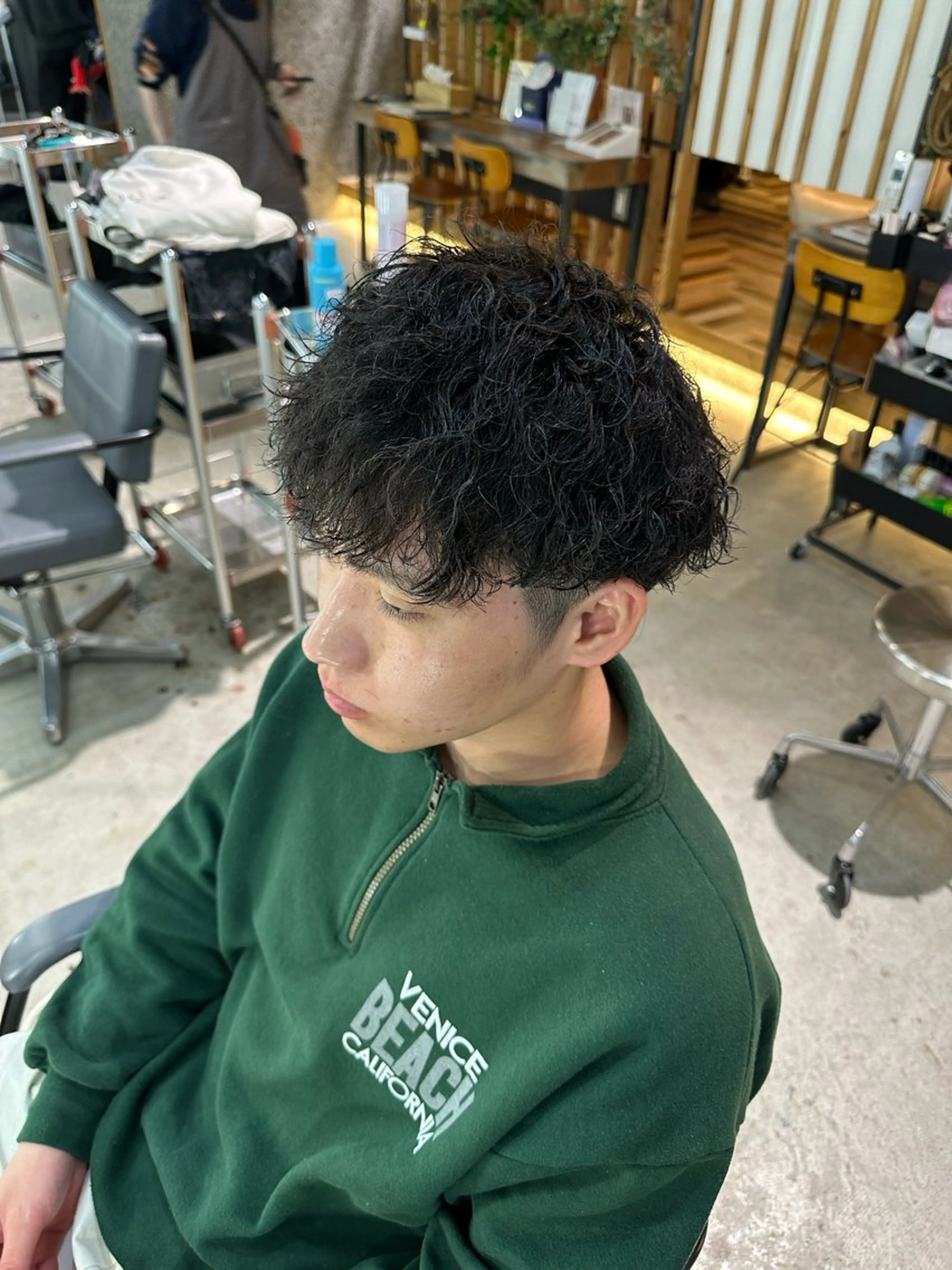 パーマ メンズ 溜 一太のヘアスタイル