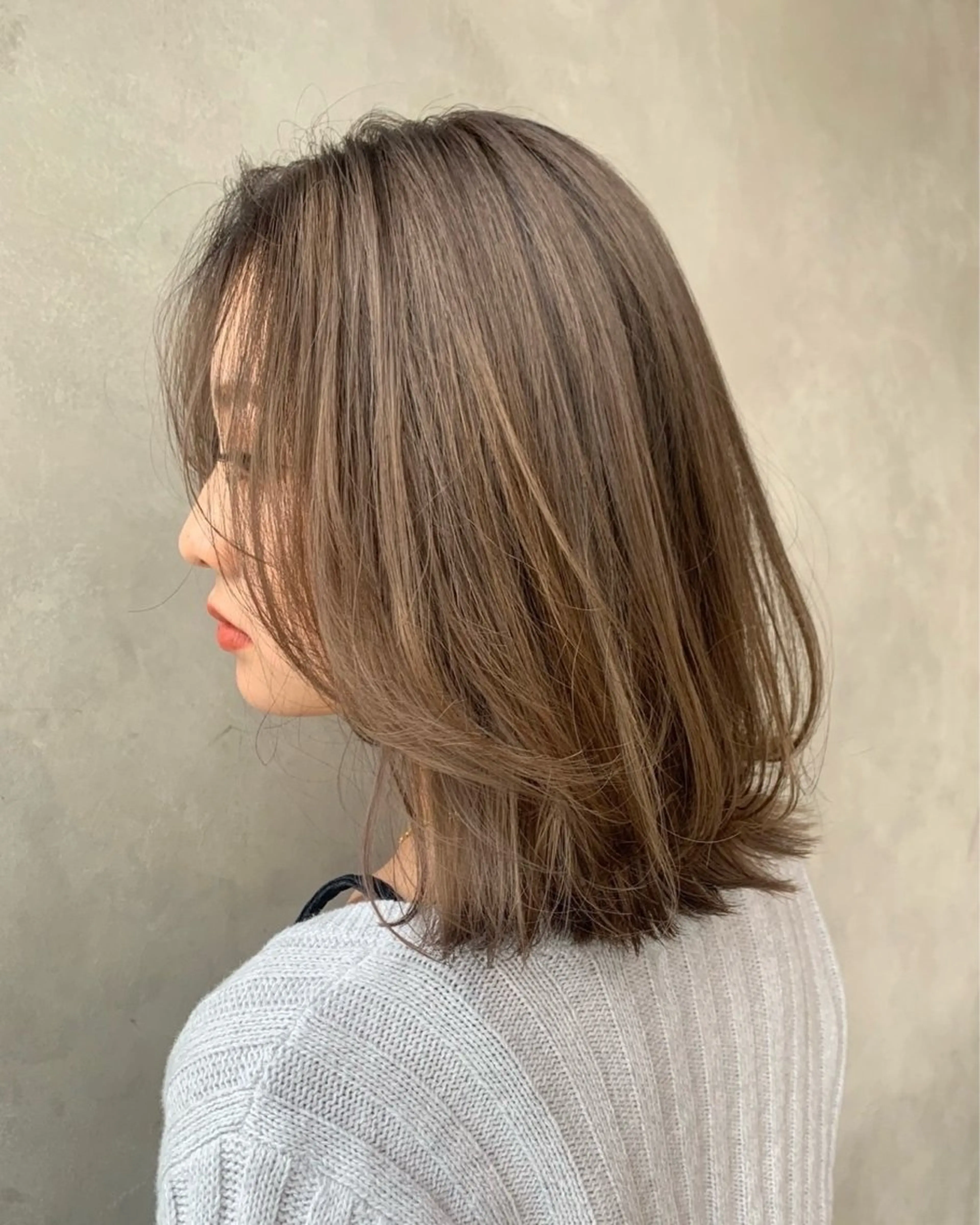 ミディアム カラー ベージュカラー ブリーチ ブリーチなしカラー 渋谷/レイヤーボブ・ 韓国ボブ特化/楓のヘアスタイル