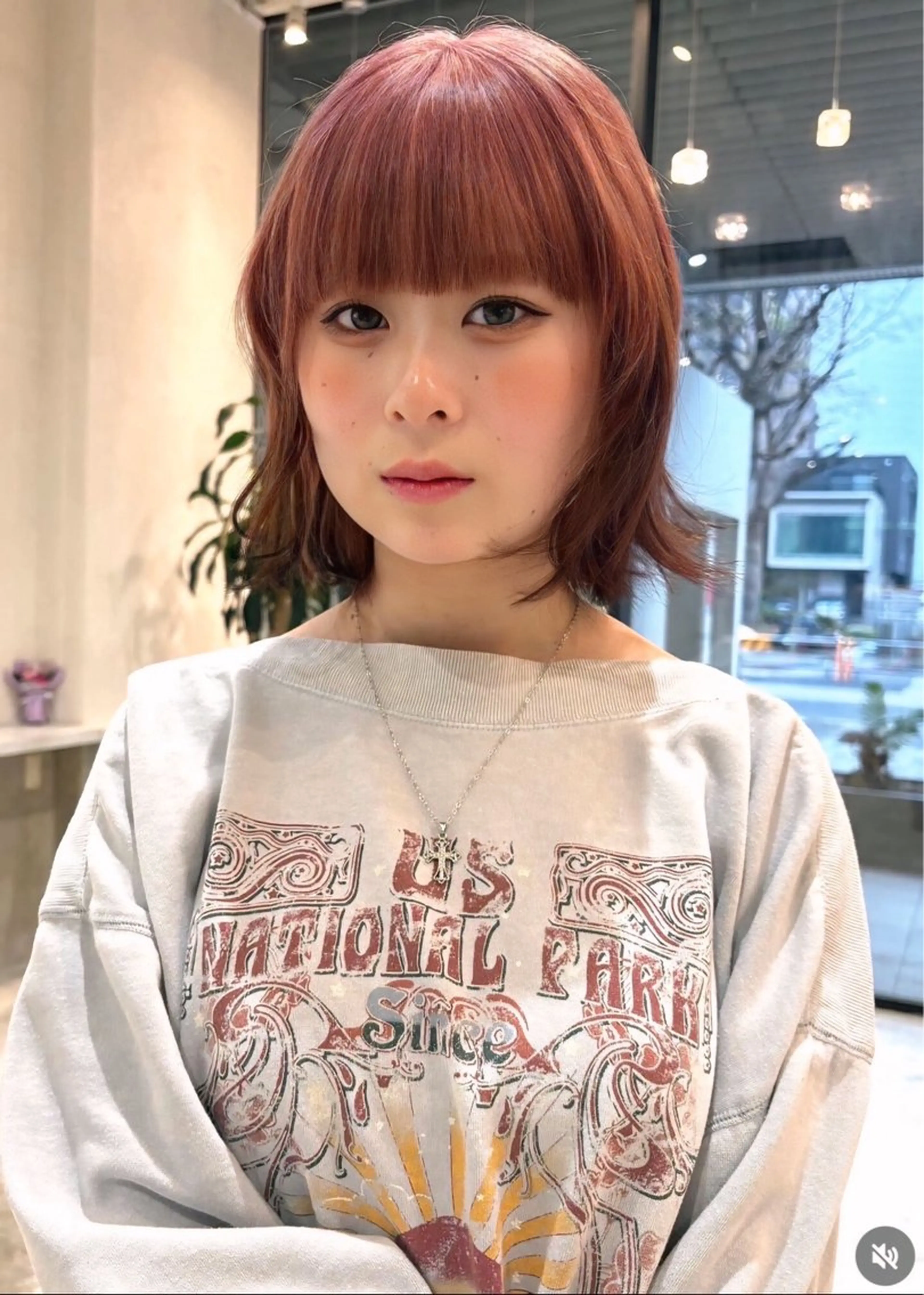 ミディアム 名古屋/落ちる黒 /未来逆算カラーのヘアスタイル