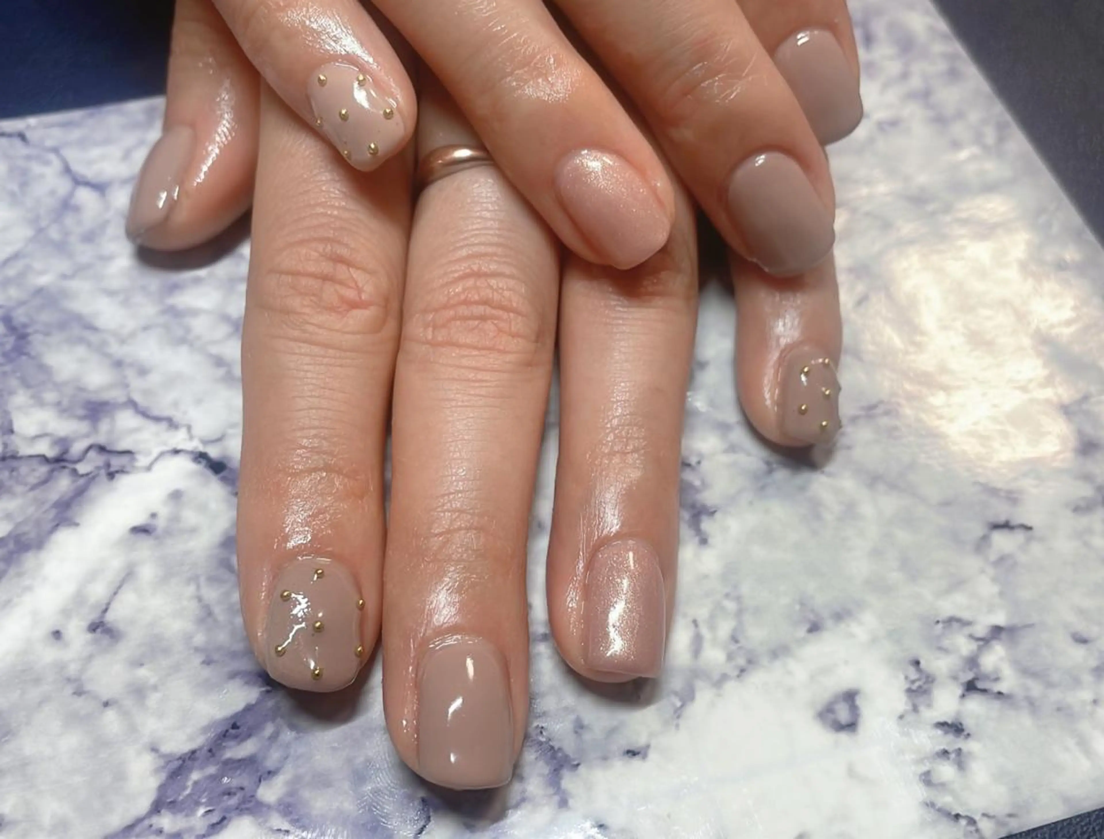 ミディアム ハンドネイル 島村 真由紀のネイルデザイン