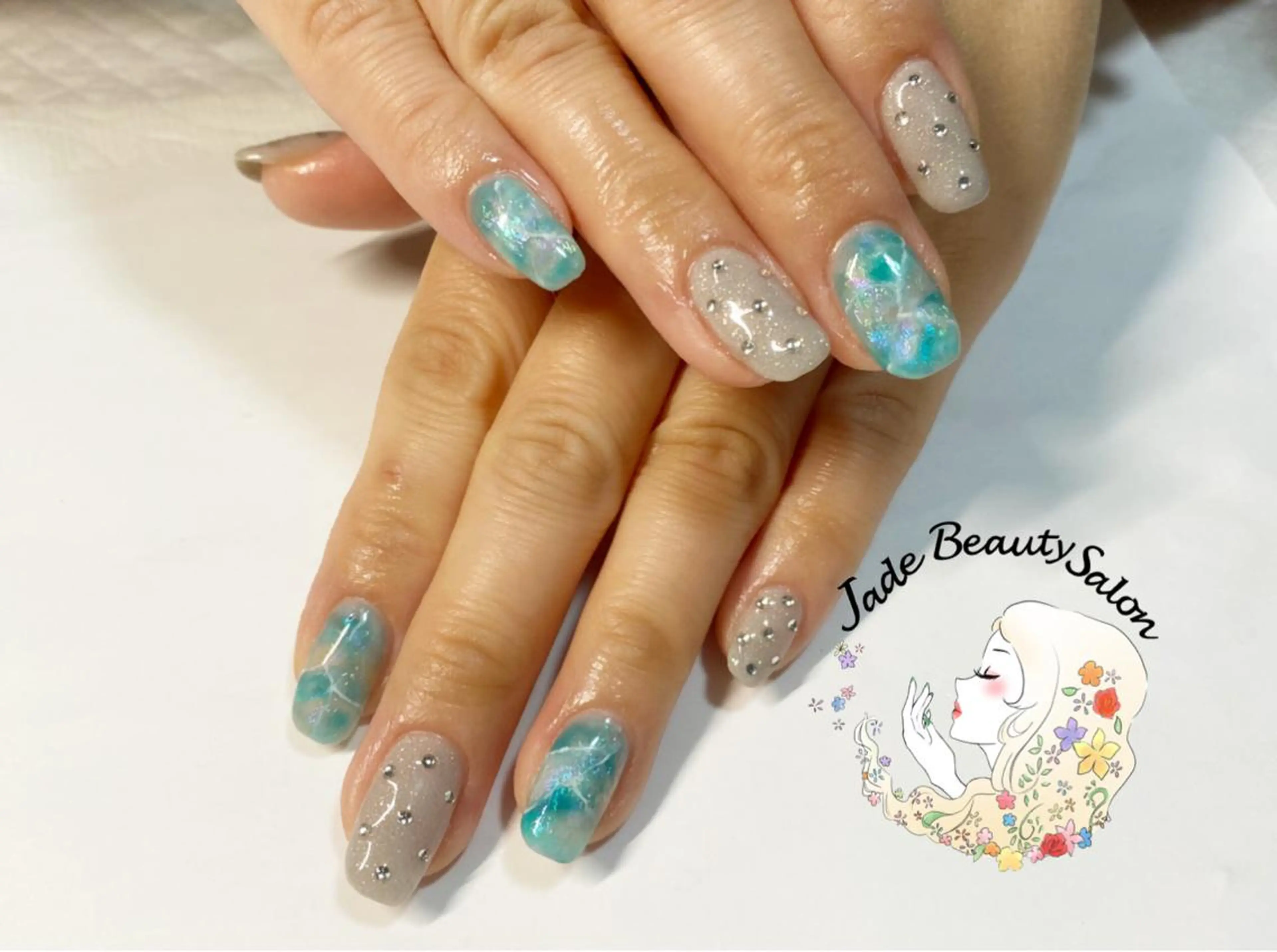 ミディアム ネイル 大理石ネイル(マーブル) JadeBeauty Salonのネイルデザイン