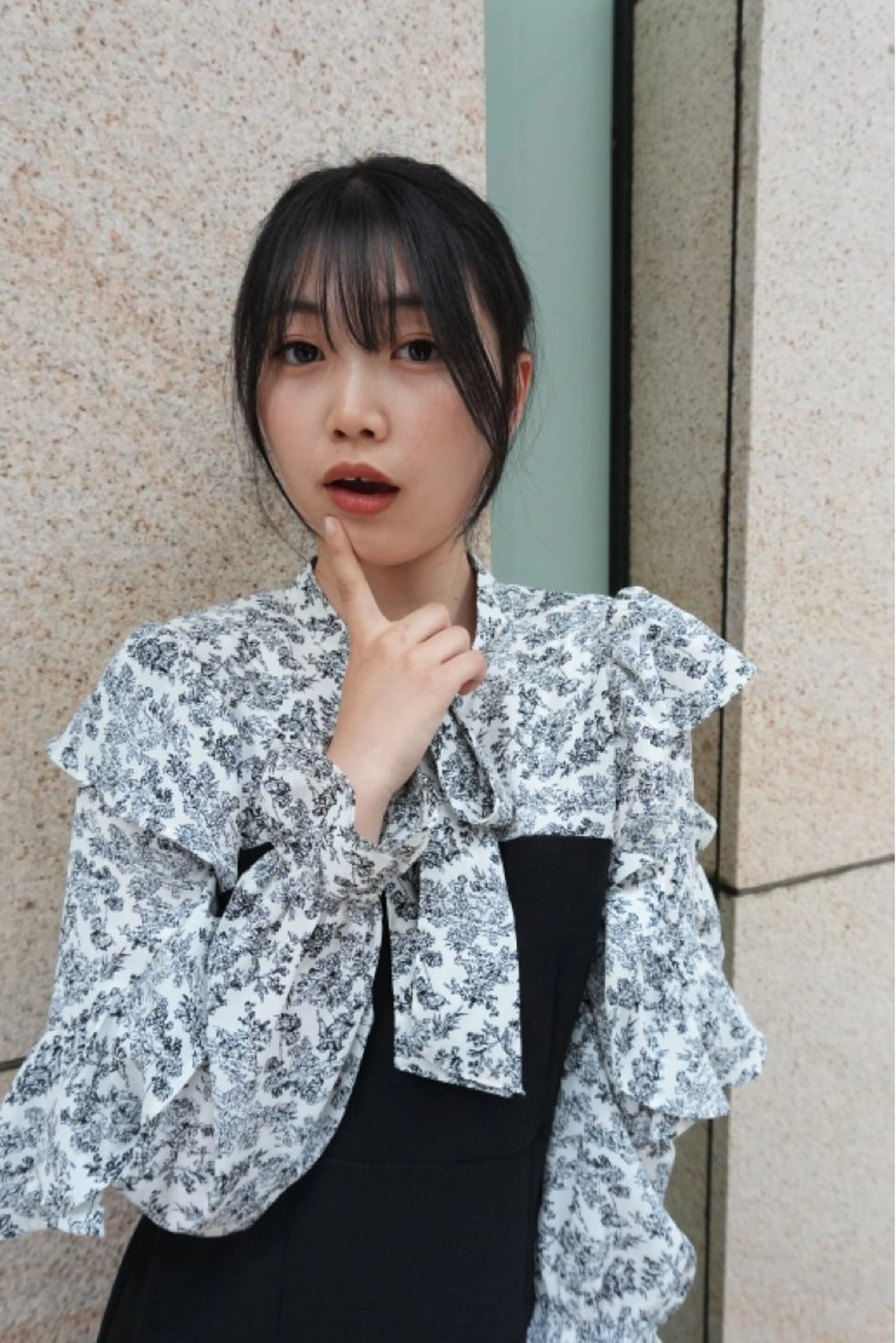 ミディアム ハイライト 髪質改善 小顔カット Endearing 銀座/レイヤーカットのヘアスタイル