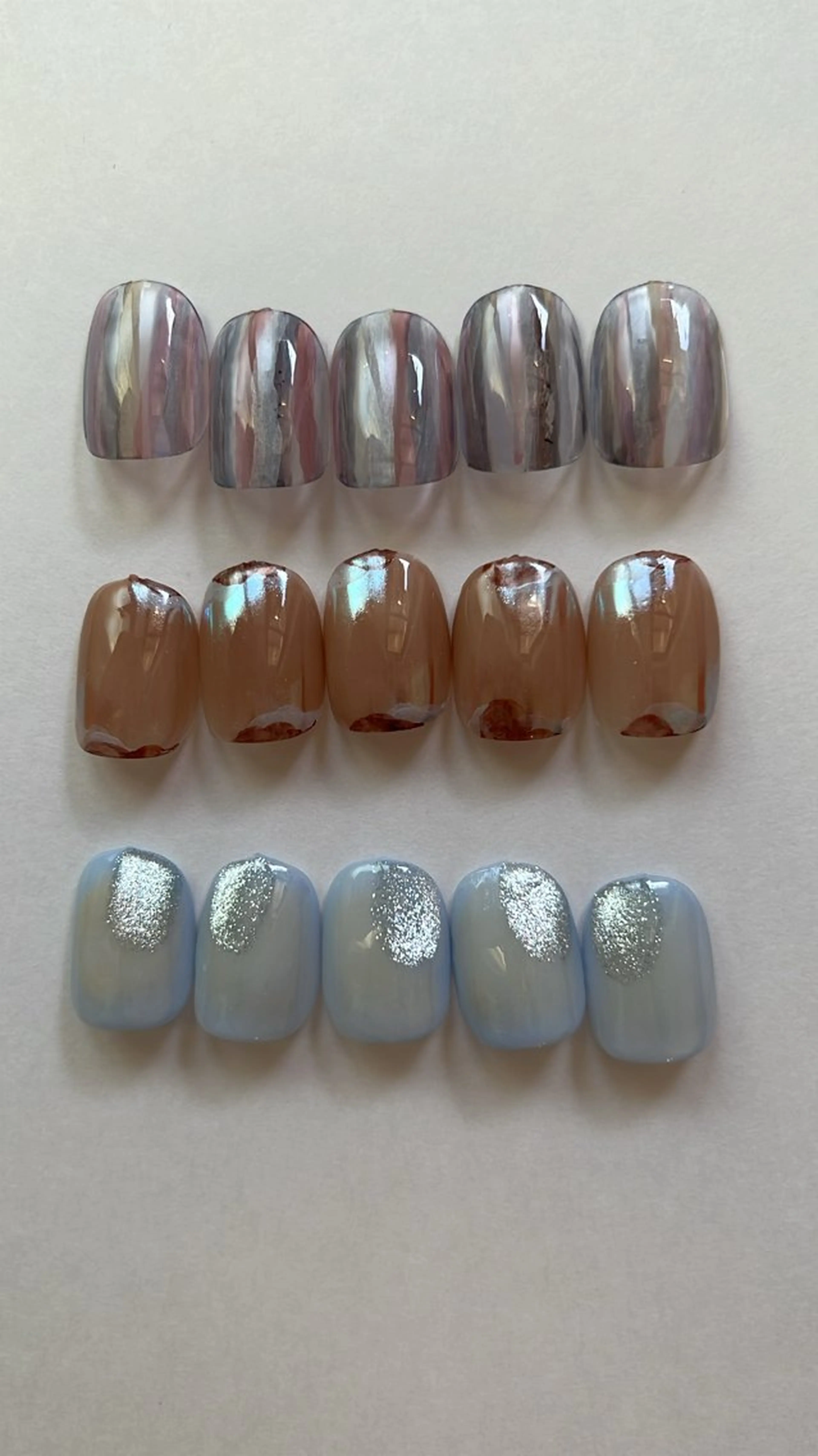 ネイル ハンドネイル une／YUKINA 🫧大人nuanceのネイルデザイン