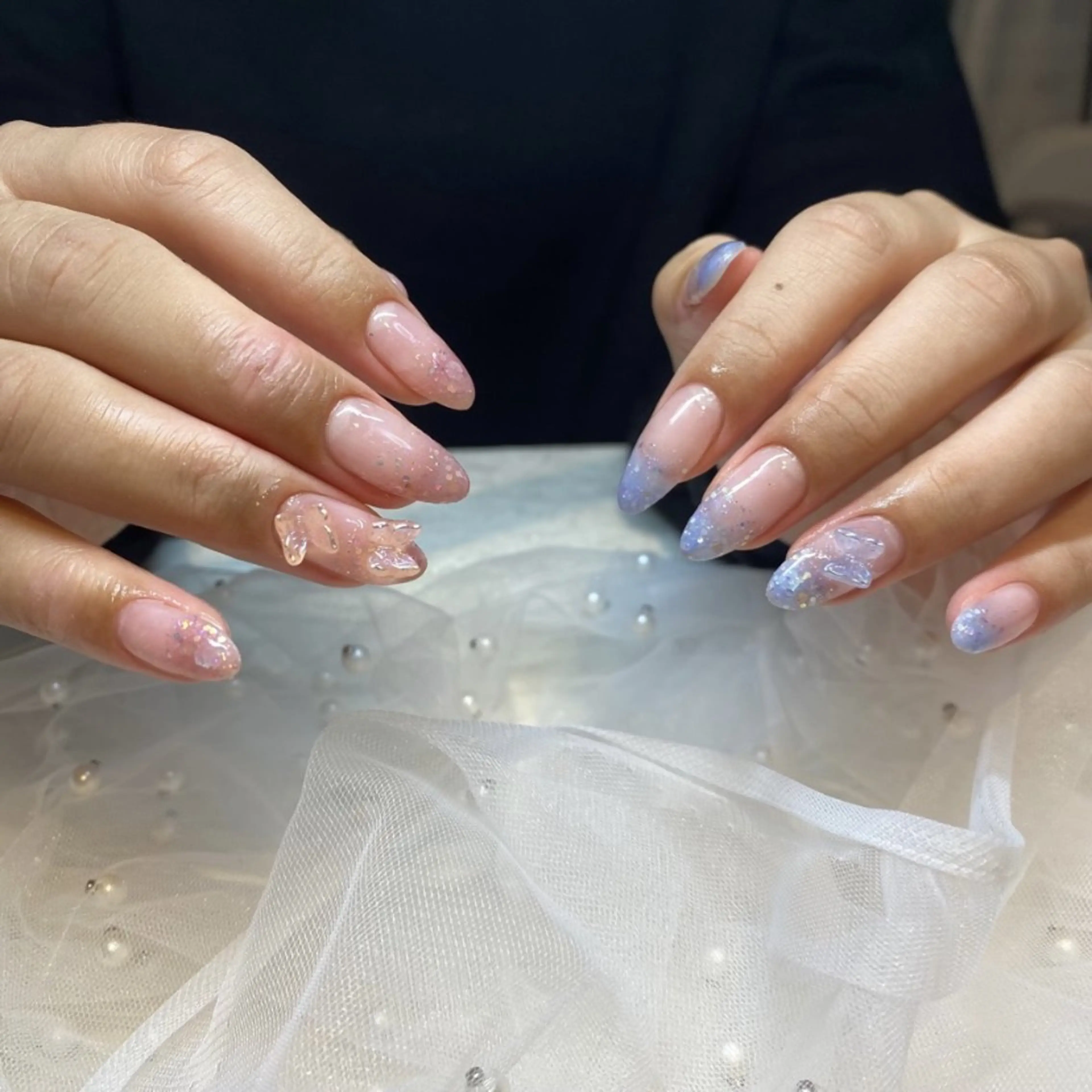 ネイル 長さ出し ラメ(グリッター) ラメグラデーション ストーンネイル ハンドネイル UM Nail Salonのネイルデザイン