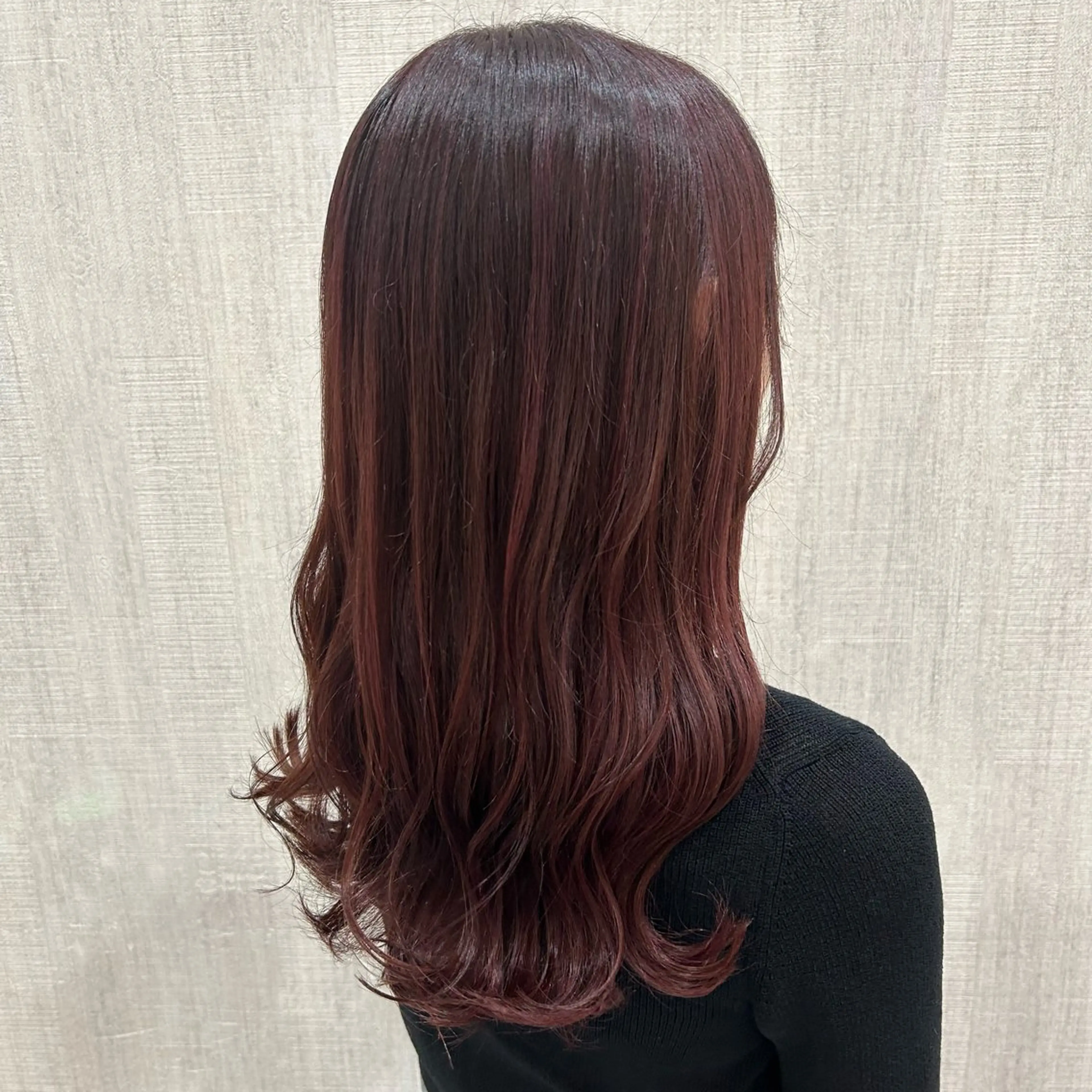 セミロング カラー カット ヘアカラー トリートメント 🫧透け感⋆艶髪💎 山口アヤカのヘアスタイル