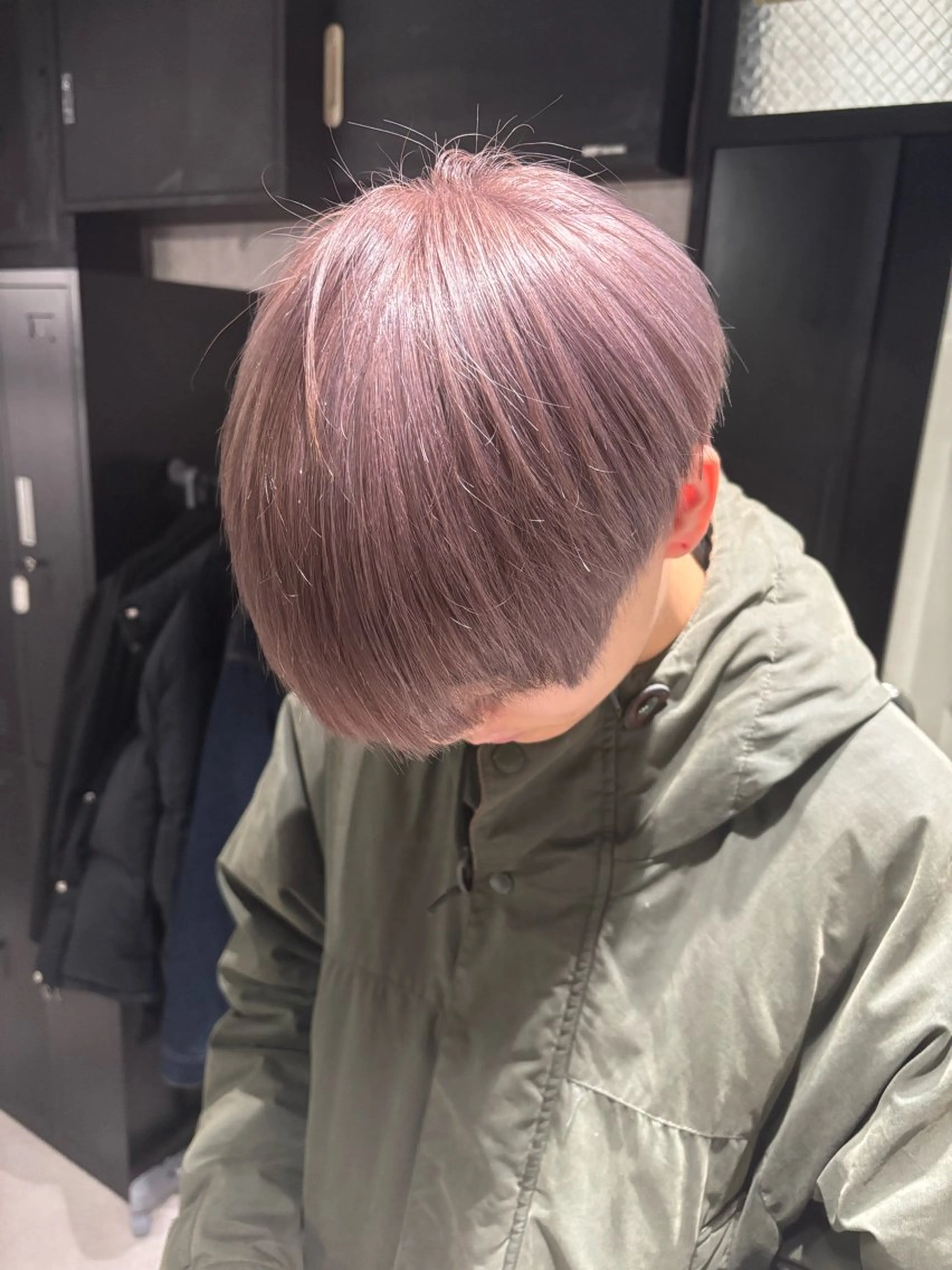 カラー メンズ グレージュ ミルクティーグレージュ カット ヘアカラー トリートメント _white【京橋店】所属・_WHITE / KENTOのヘアスタイル