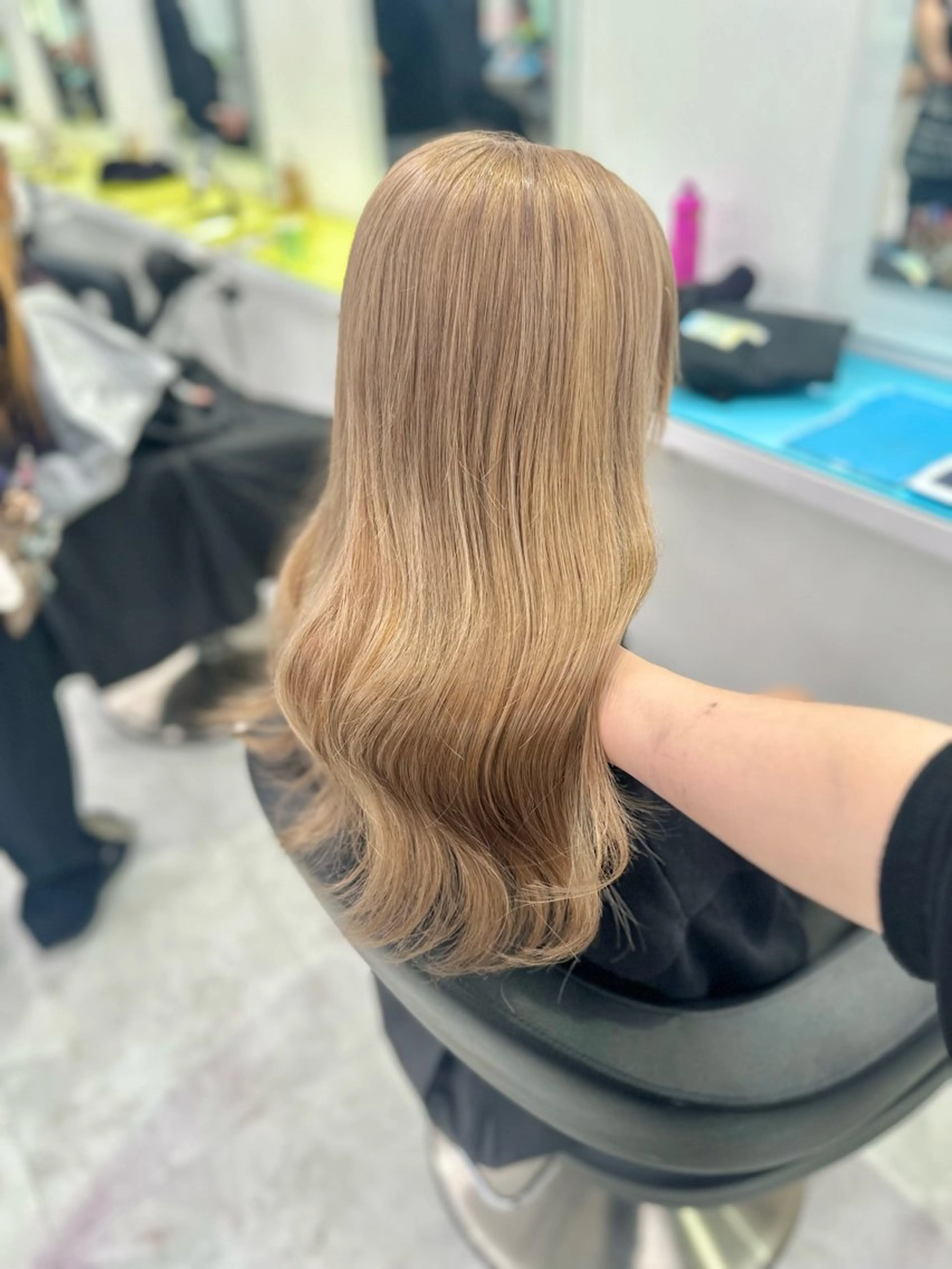 セミロング カラー ブリーチ ♡ダブルカラー特化♡ miyuのヘアスタイル