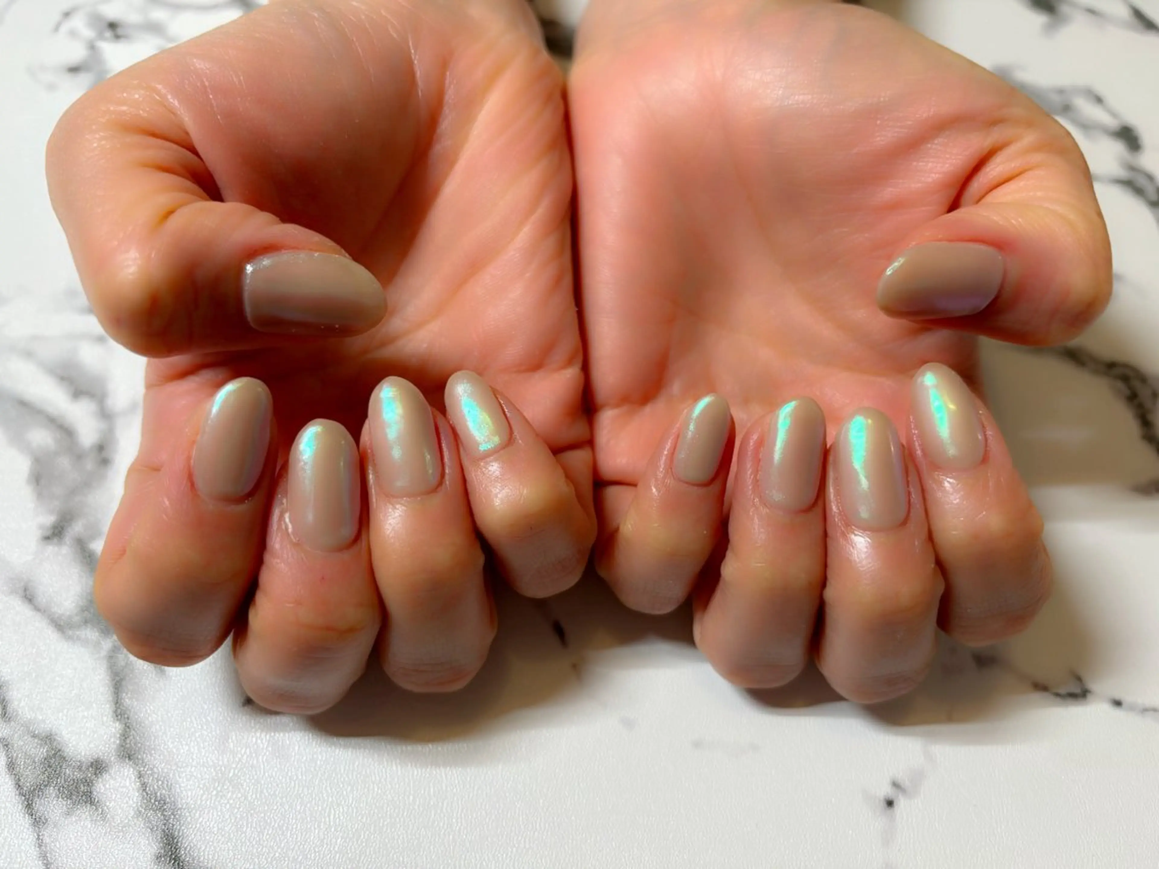 ネイル ミラーネイル komohana salon🌺のネイルデザイン