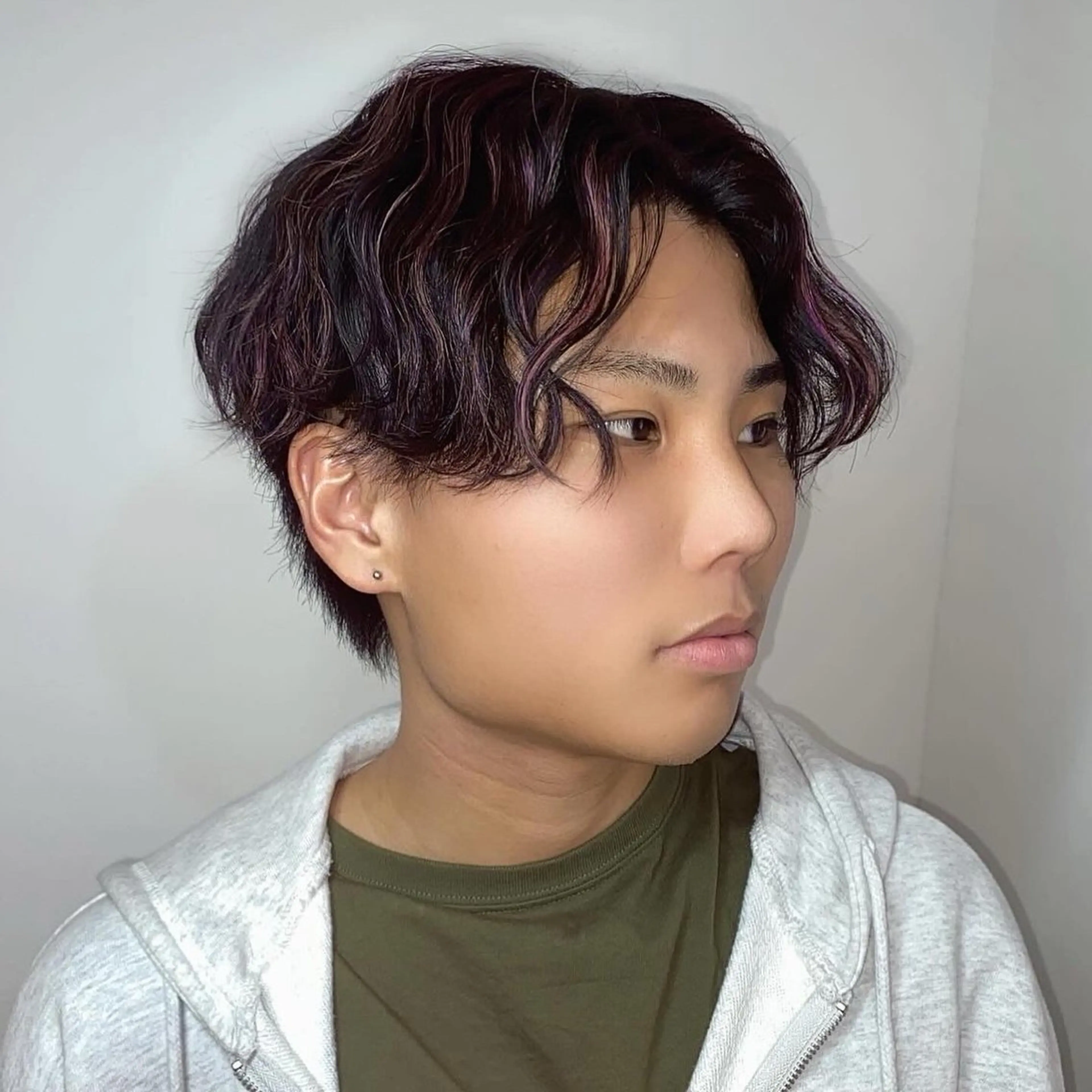 カラー メンズ ★デザインカラー ハイトーン ももか★のヘアスタイル