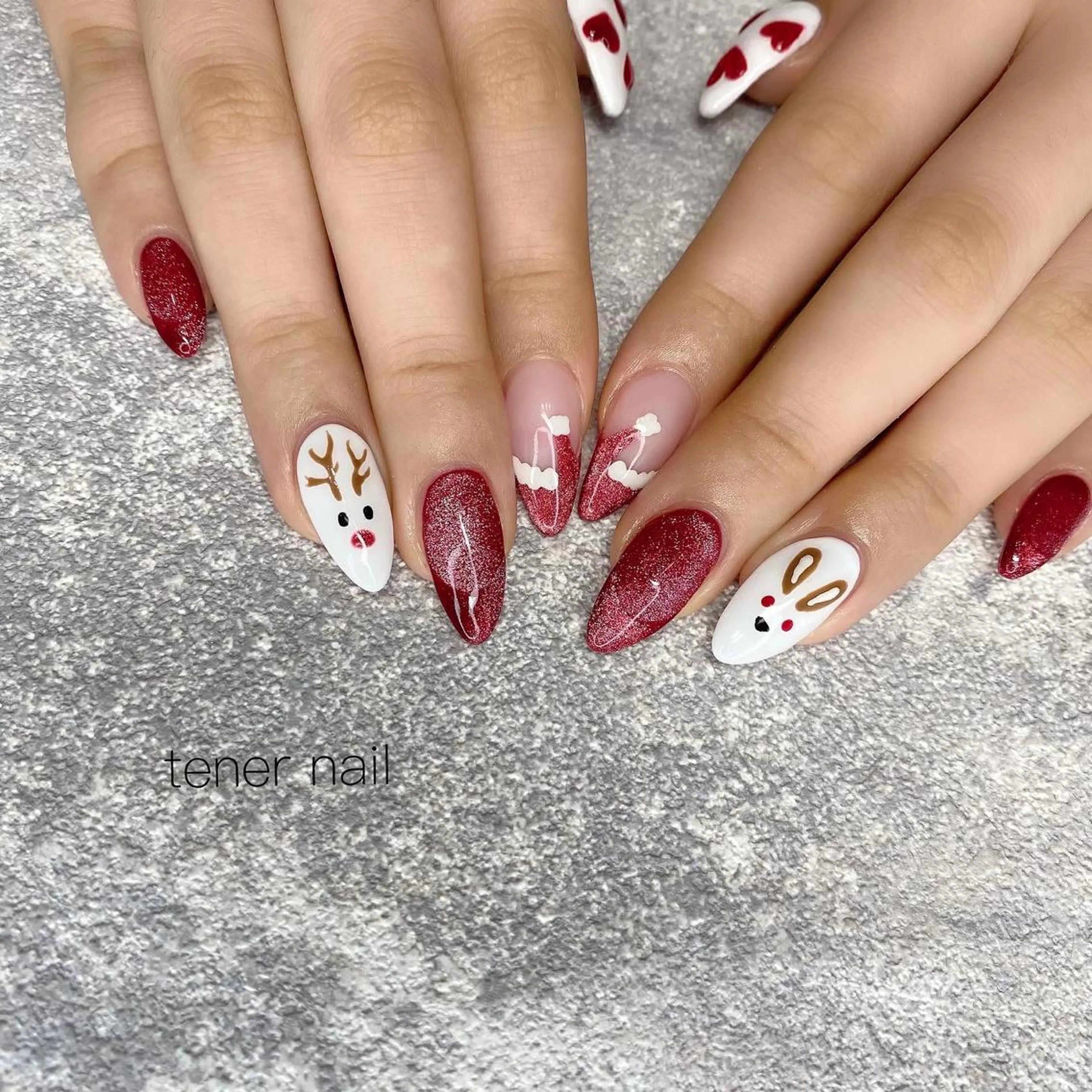 ネイル フレンチネイル オンブレフレンチ tener  nail  テネルネイル所属・テネルネイル tener nailのネイルデザイン