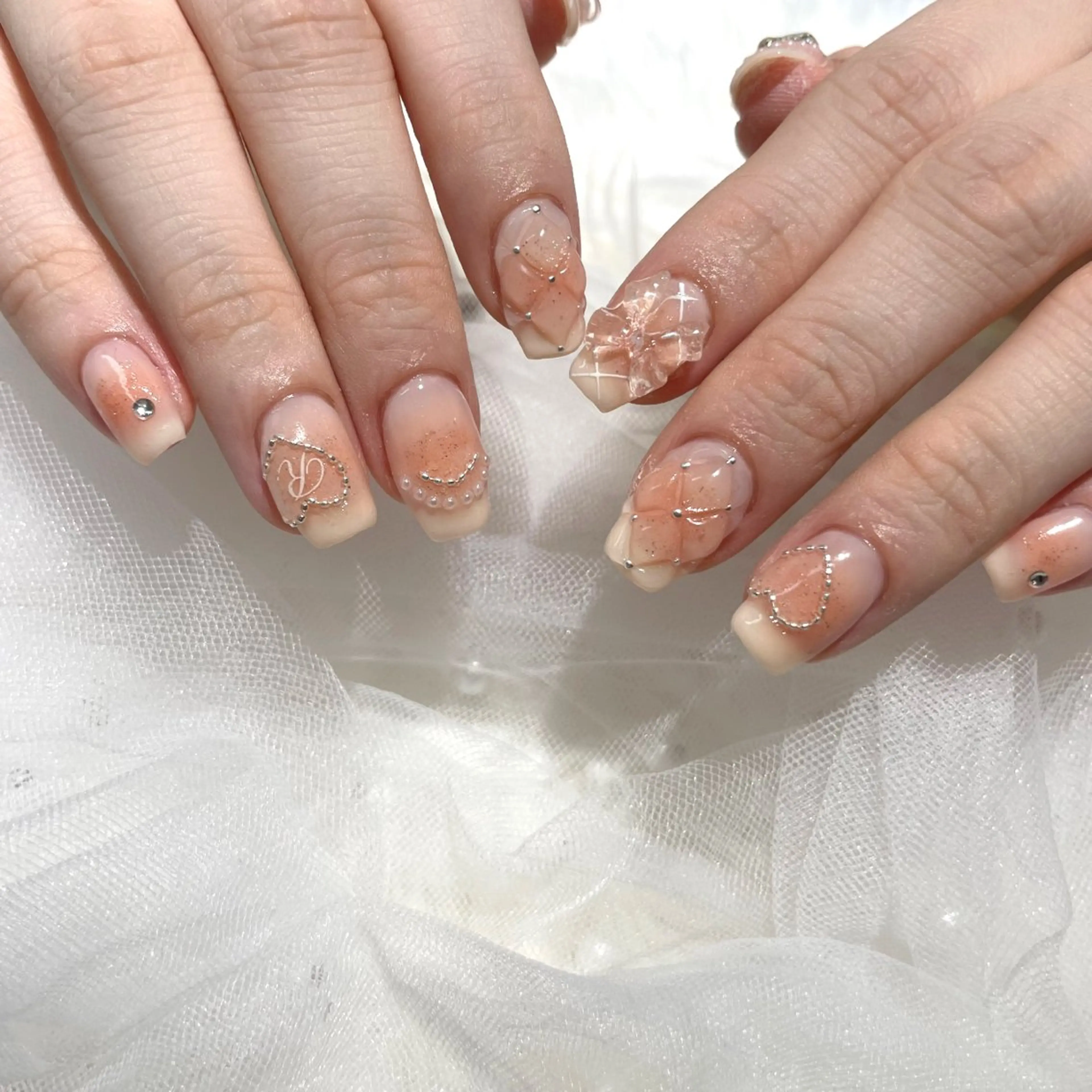 ネイル ハンドネイル ハンドケア マシェリローズ所属・Macherie Roseのネイルデザイン