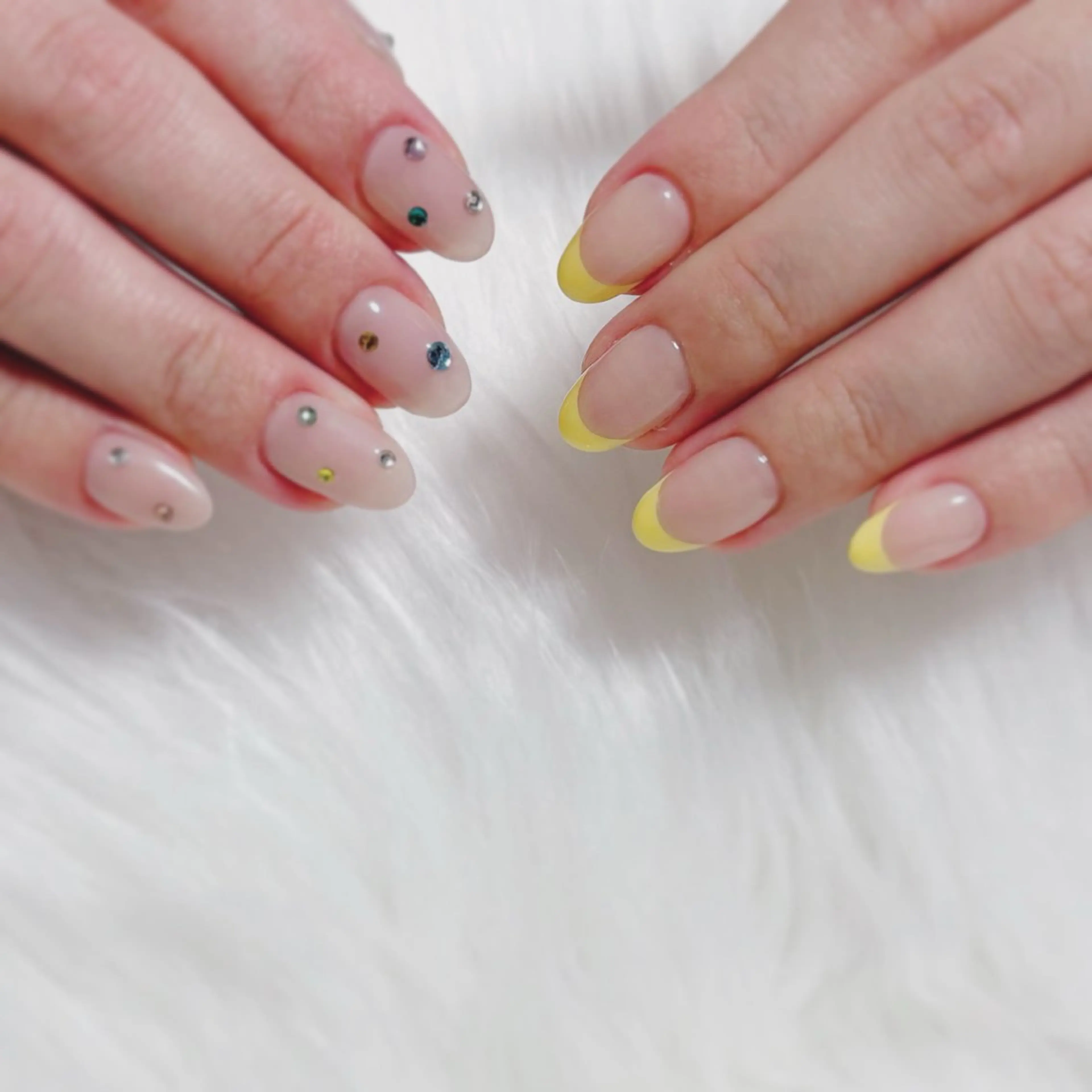 ネイル フレンチネイル ストーンネイル Nail Salon Maffy所属・Nail Salon Maffyのネイルデザイン