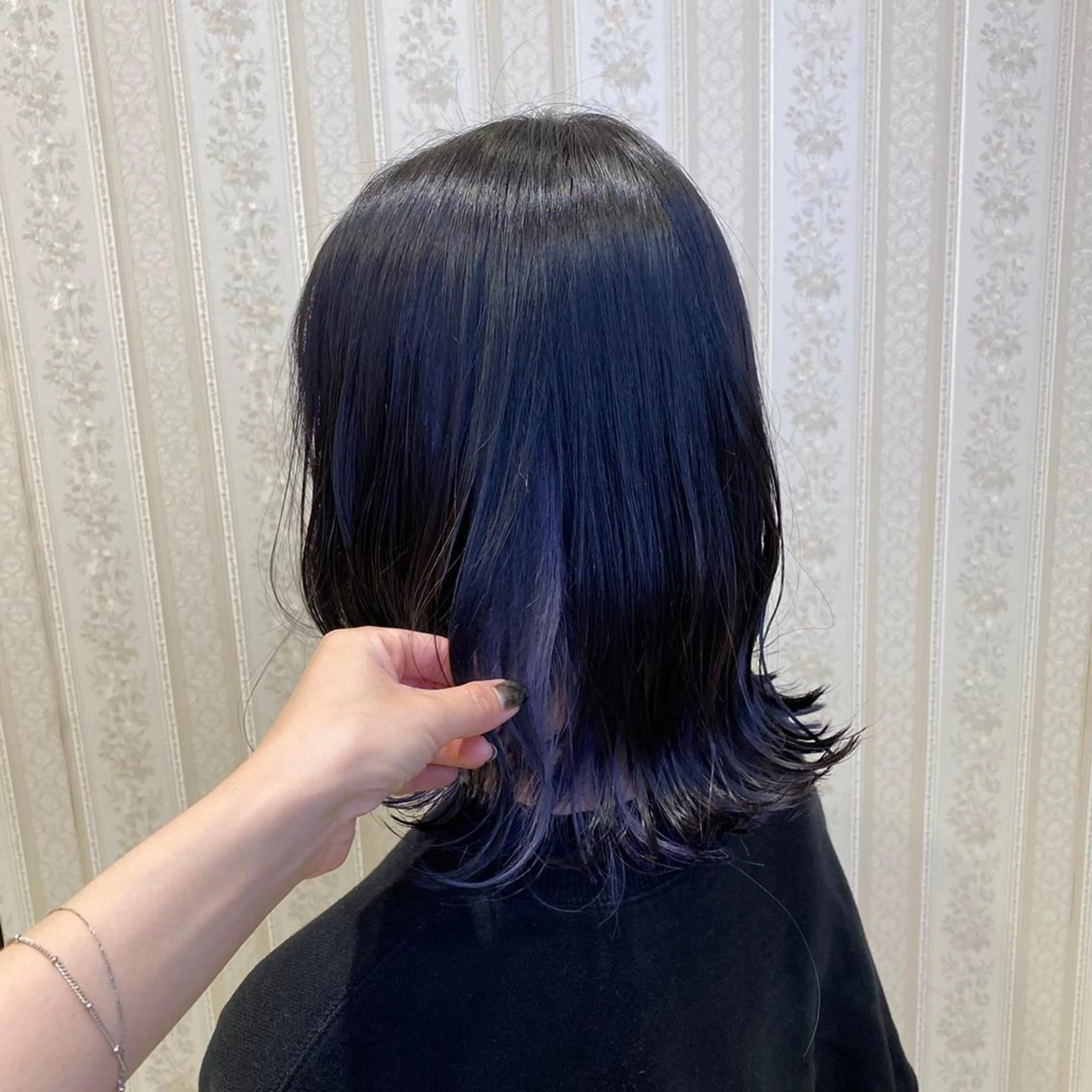 セミロング カラー 坂井 水菜美のヘアスタイル