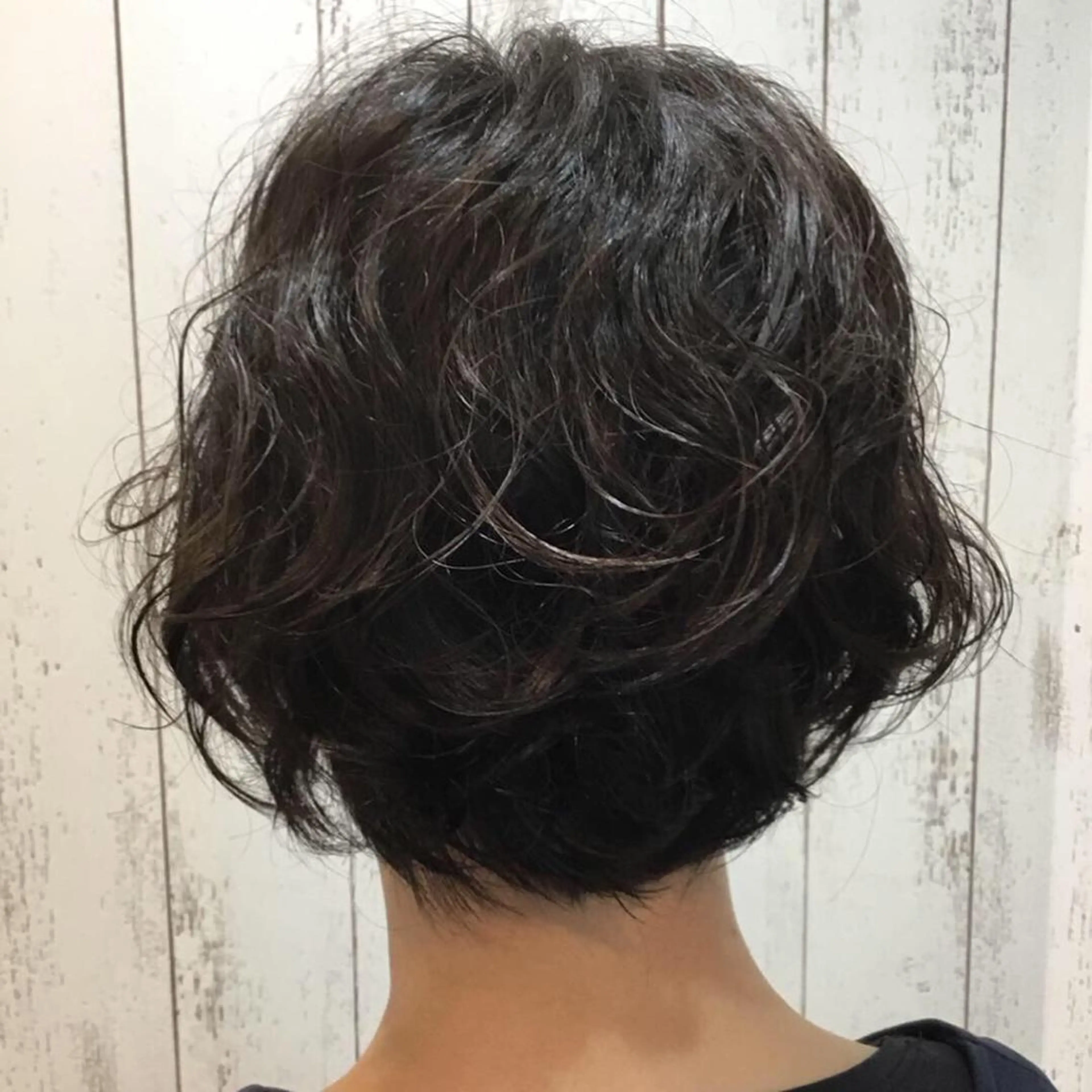 ショート パーマ 金崎 新吾のヘアスタイル