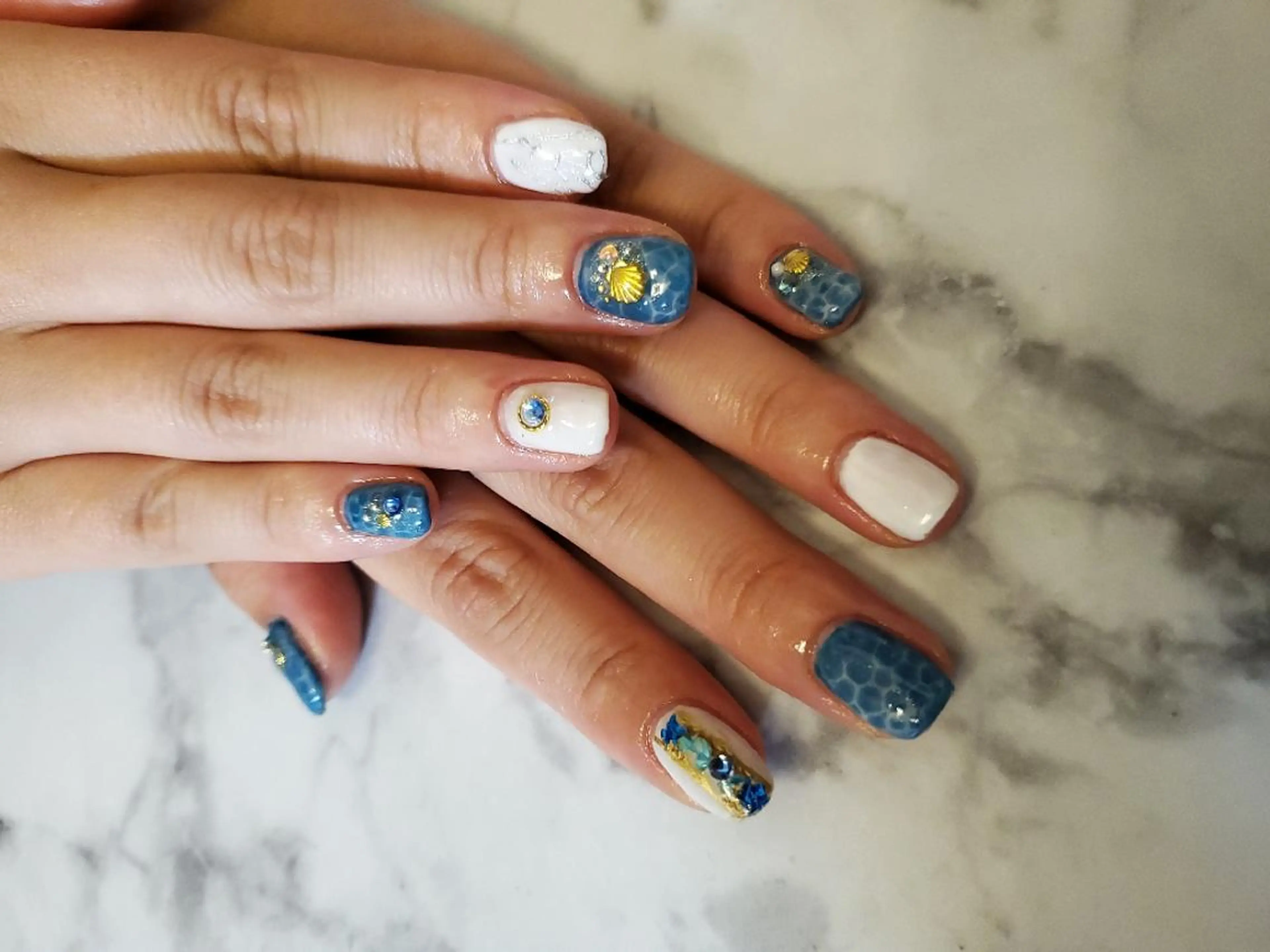 ネイル ブルー Lea,Nail所属・松橋 愛のネイルデザイン