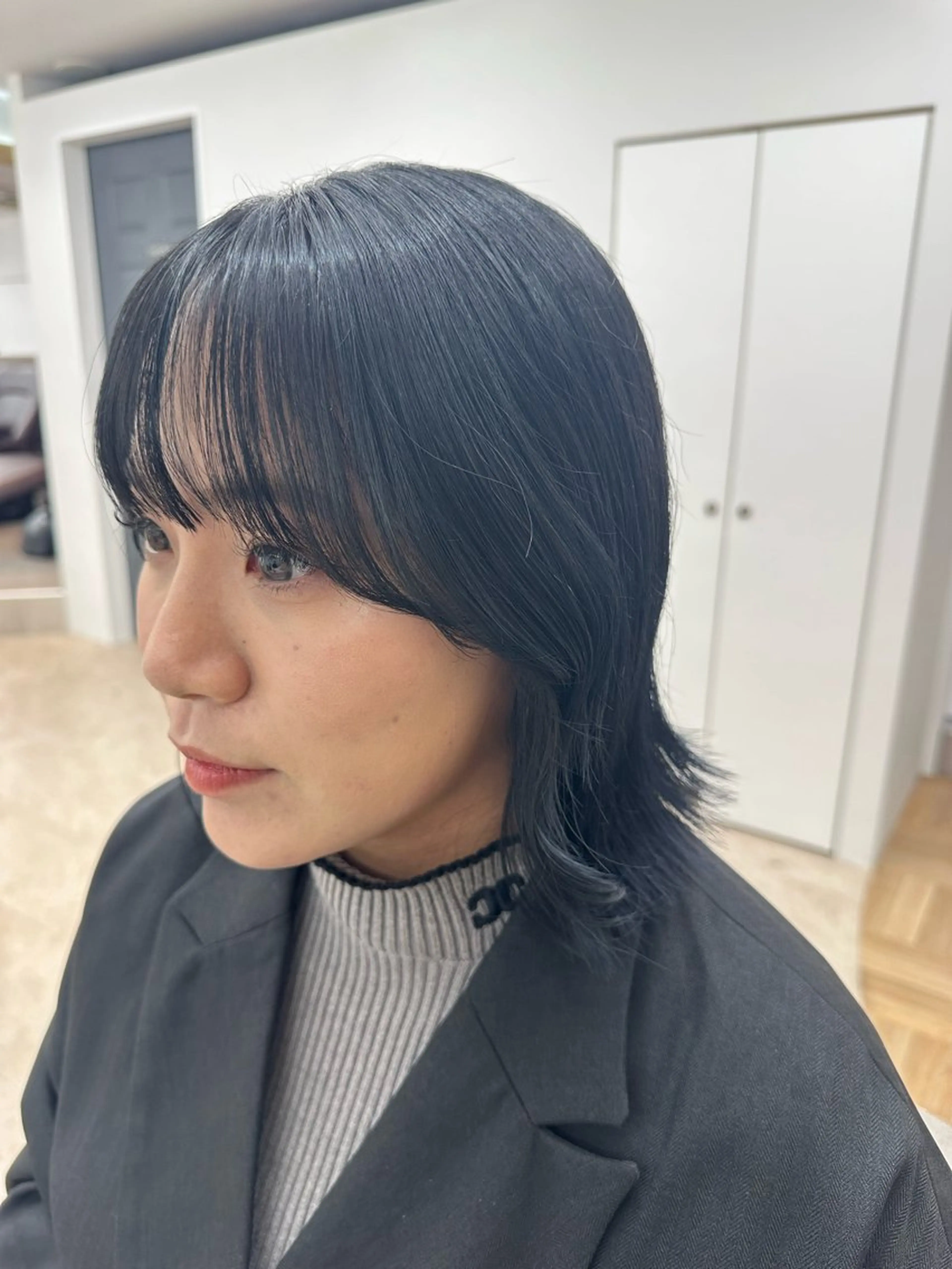 ミディアム 顔周りカット momo🐶韓国ヘア /艶カラー/レイヤーのヘアスタイル