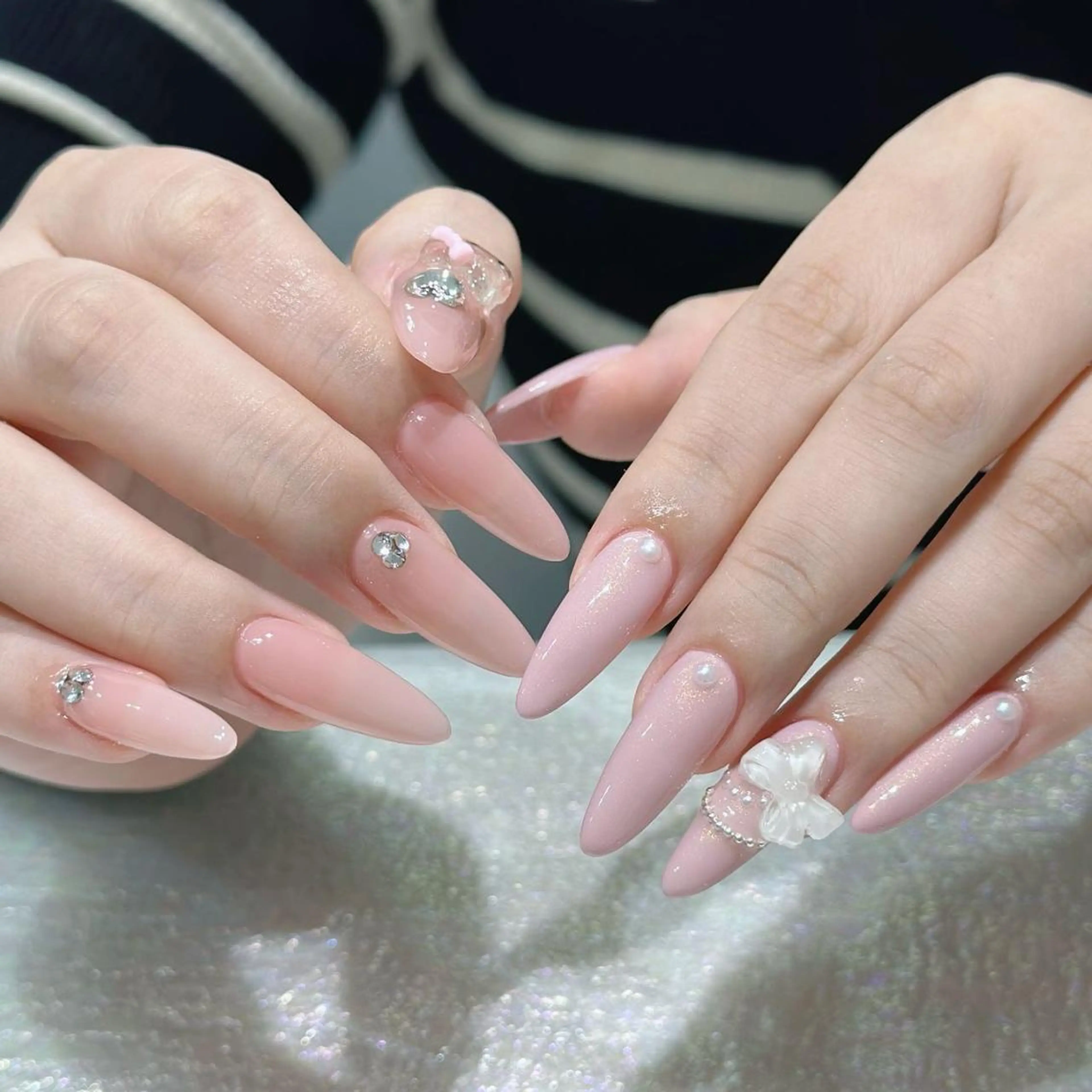 ネイル ハンドネイル Queens ciciのネイルデザイン