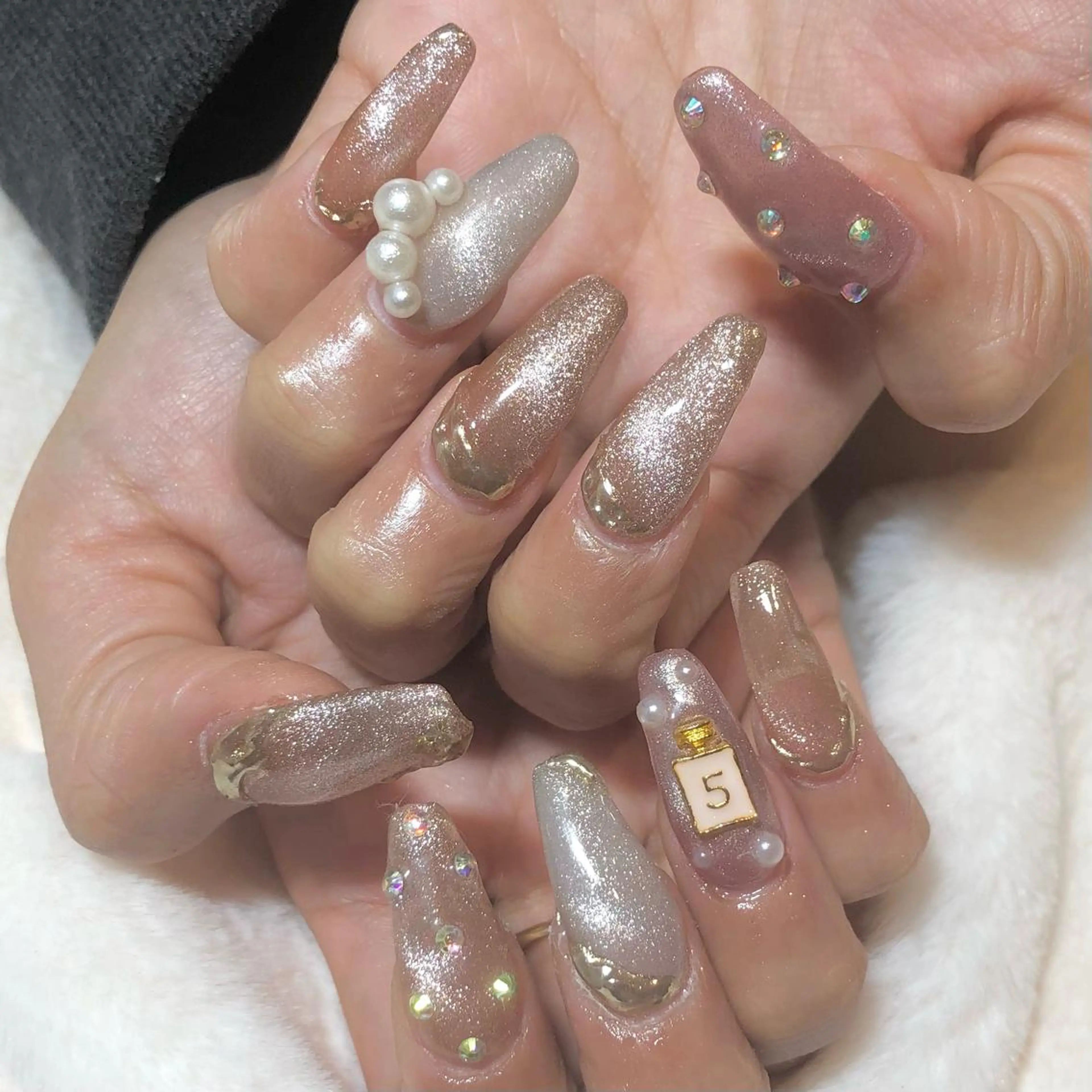 ネイル ドライヘッドスパ 名古屋駅徒歩5分のエステ・リラクイメージ